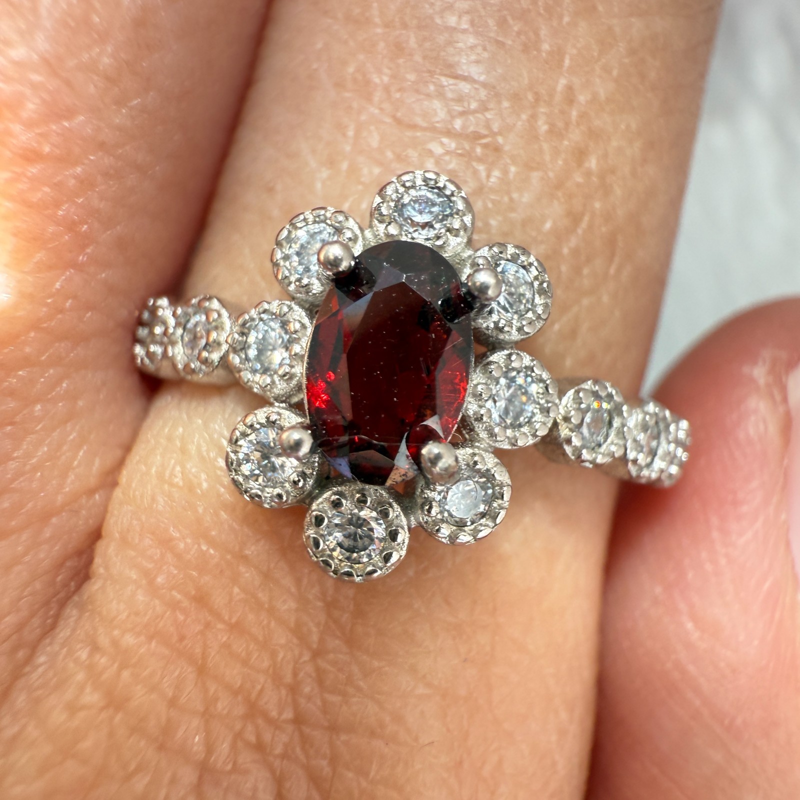 925 Sterling Silver Ring 6x4mm Natural Rhodolite Garnet Gemstone Zircon Red Gift