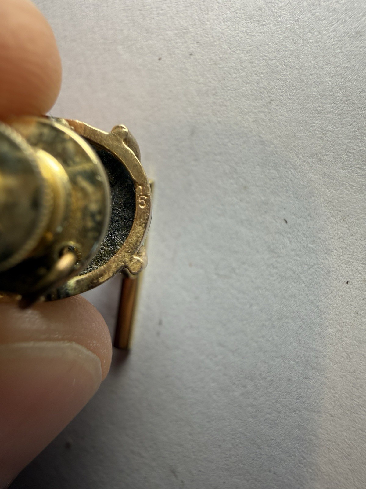 Men’s 1/5 10k Yellow Gold Tie Tack w/ Chain, Oval Black stars sapphire