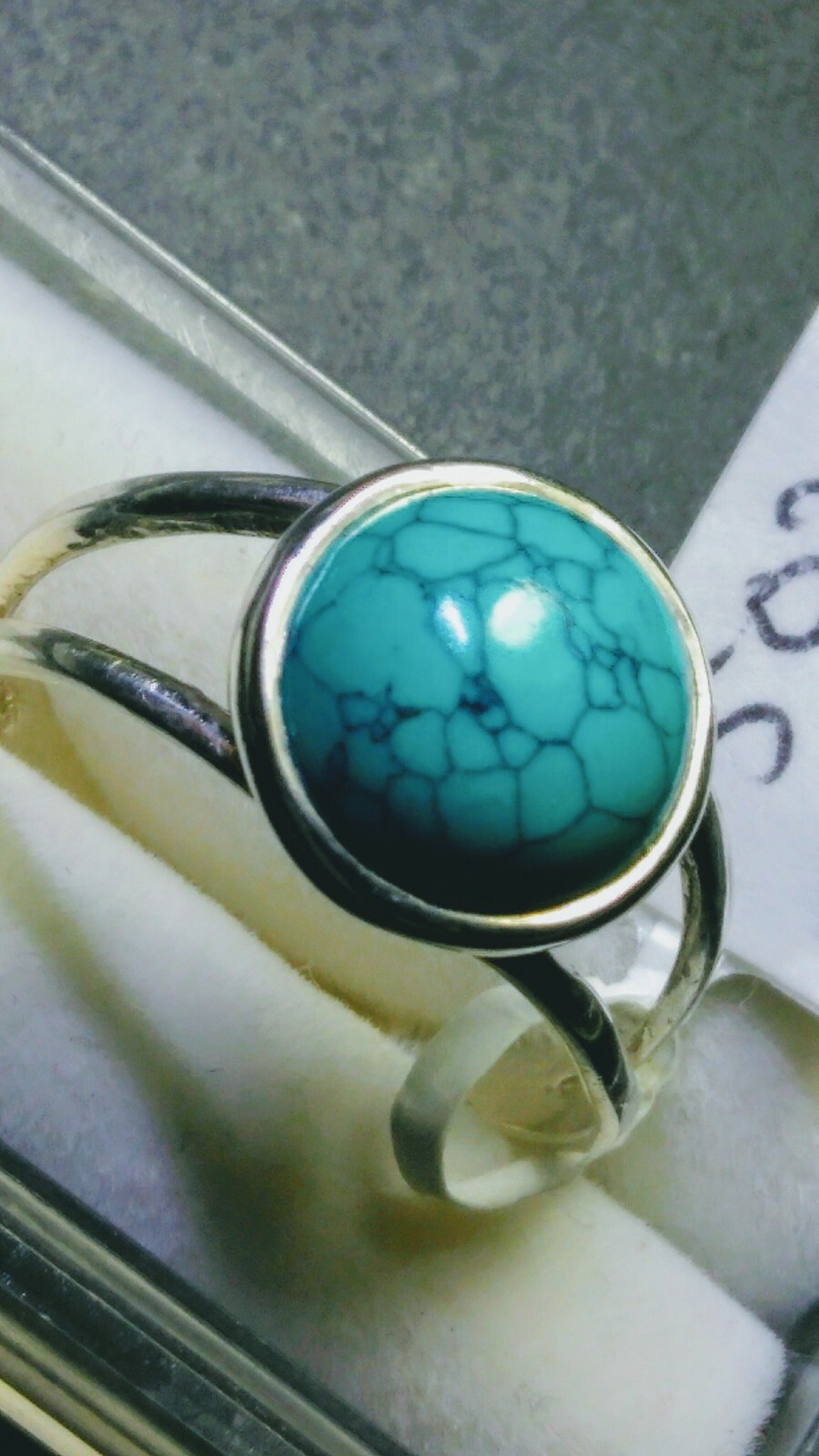 APPEALING TURQUOISE IN STERLING SILVER.925 RINGS SIZE 9.0-9.25 AND 8.25-8.5!