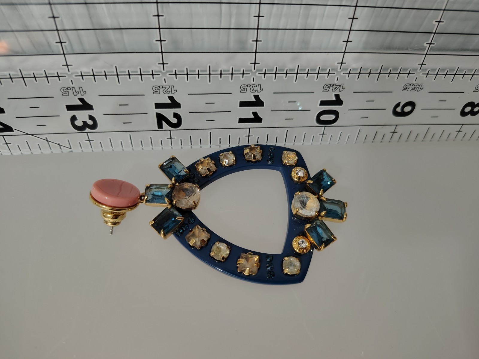 Beautiful and Elegant Henri Bendel earrings.