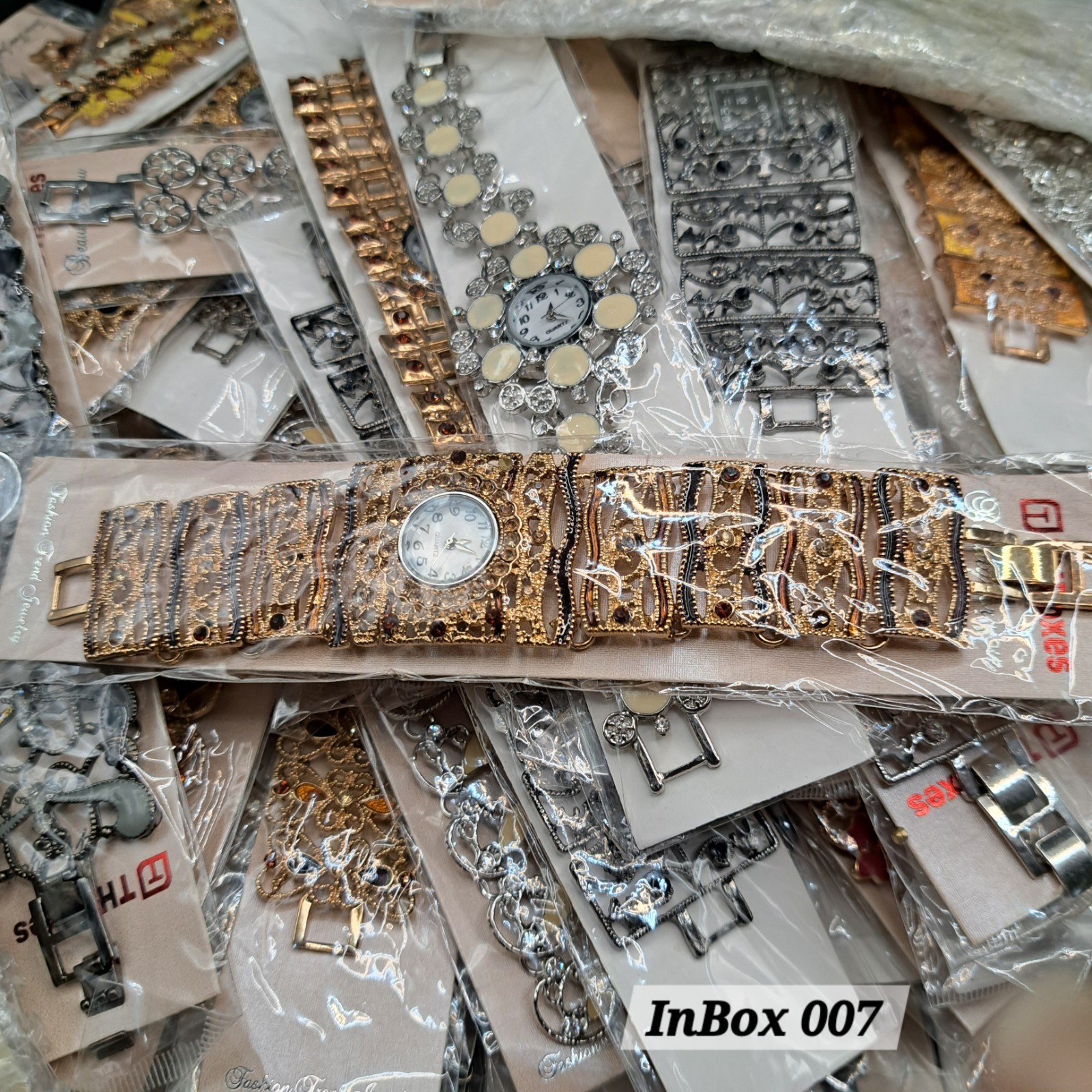 Box 007 Vintage Custom Jewelry Watches Lot