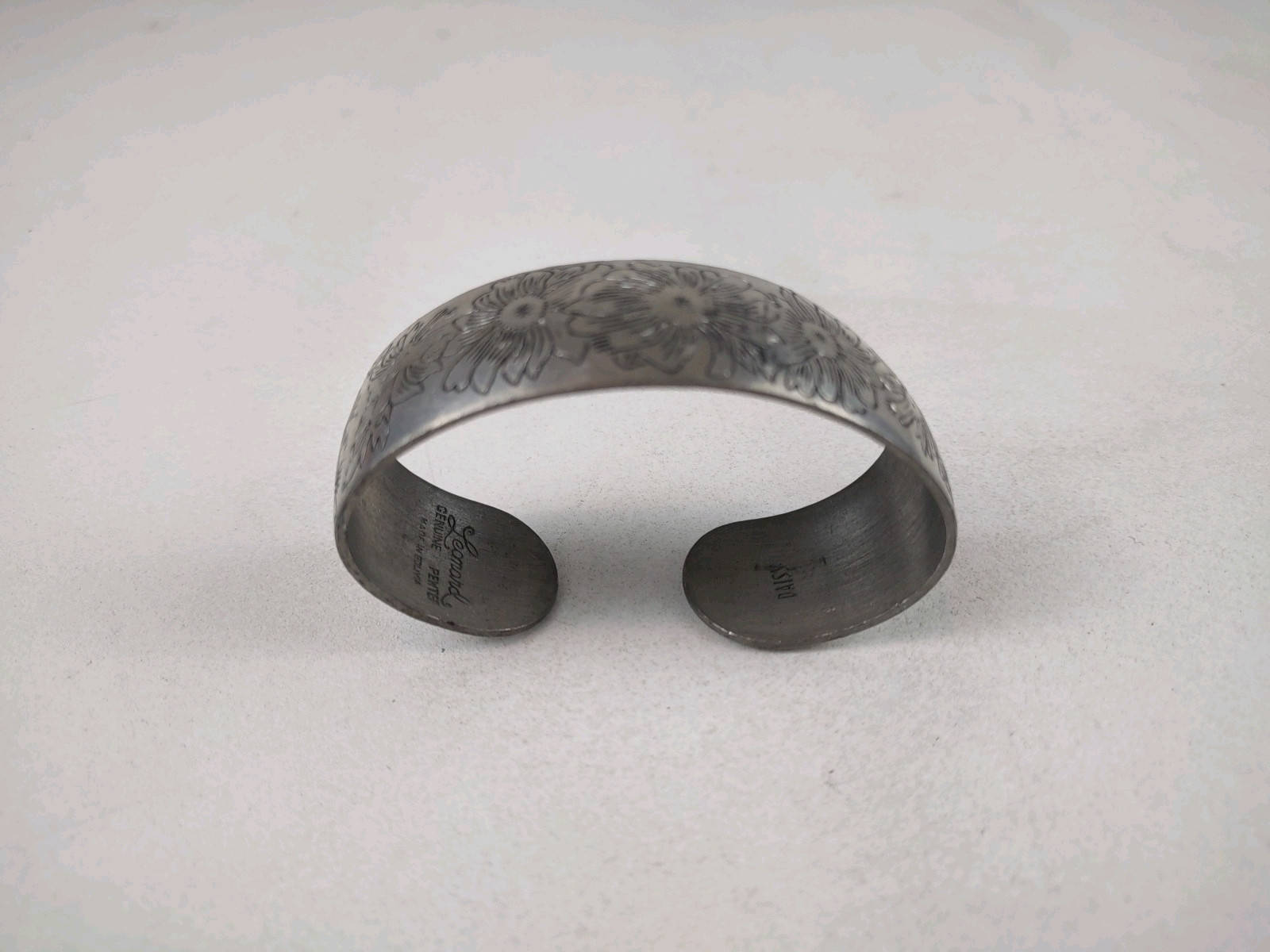 Vintage Leonard Pewter Cuff Bracelet Daisy Pattern – Made in Bolivia
