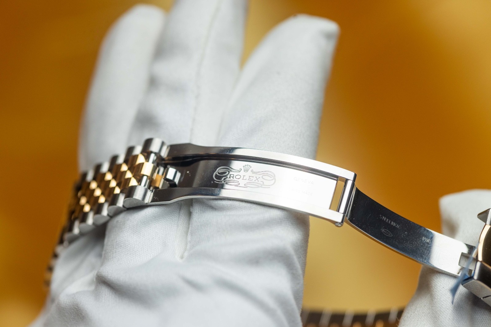 Rolex Datejust 41mm Gold Diamond Dial – Two Tone Jubilee, Gold Bezel – 126333