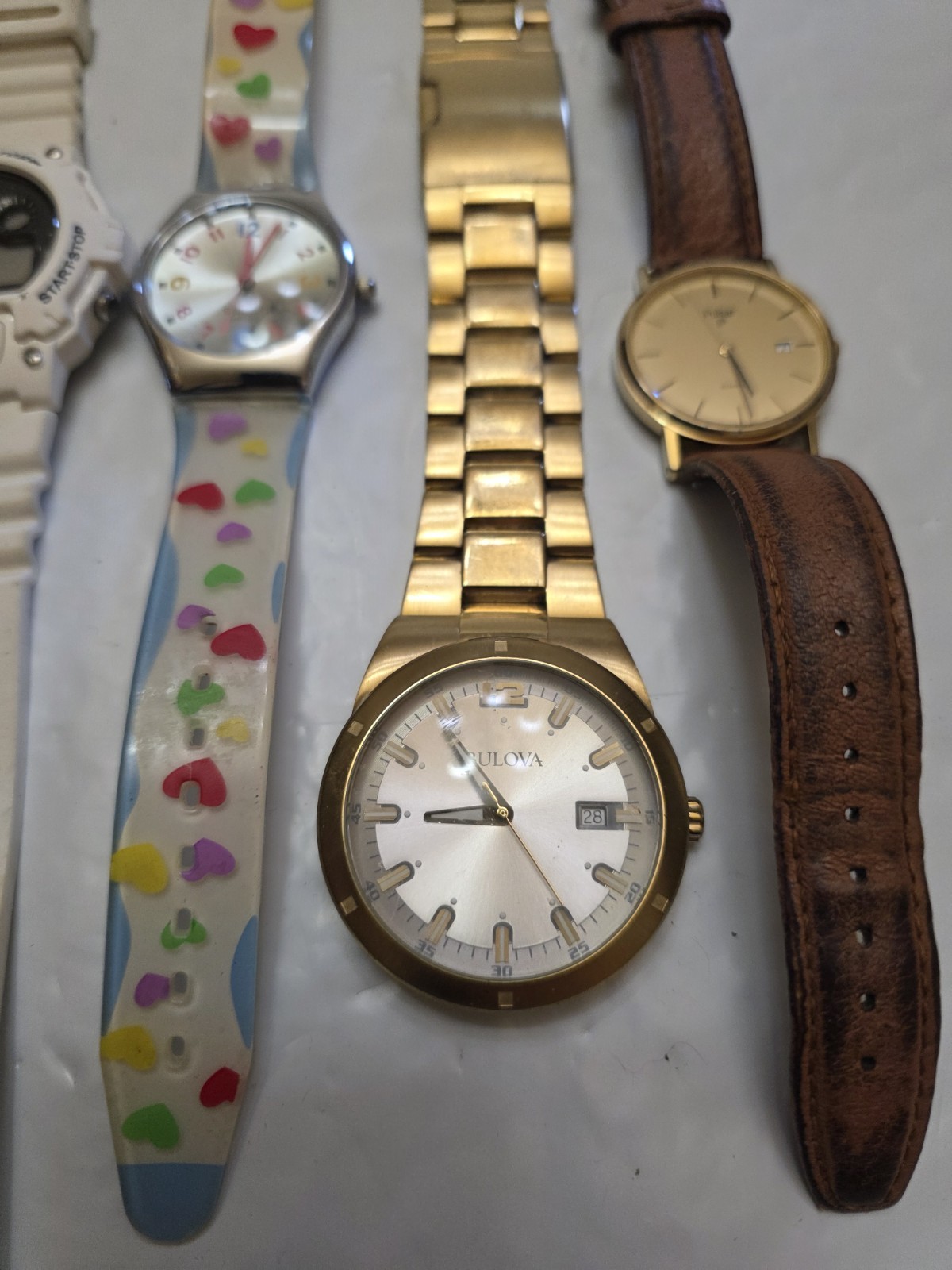 Vitage To Now Watches Lot 4 Parts Or Repair Non Working Bulova,Casio,Swatch D6