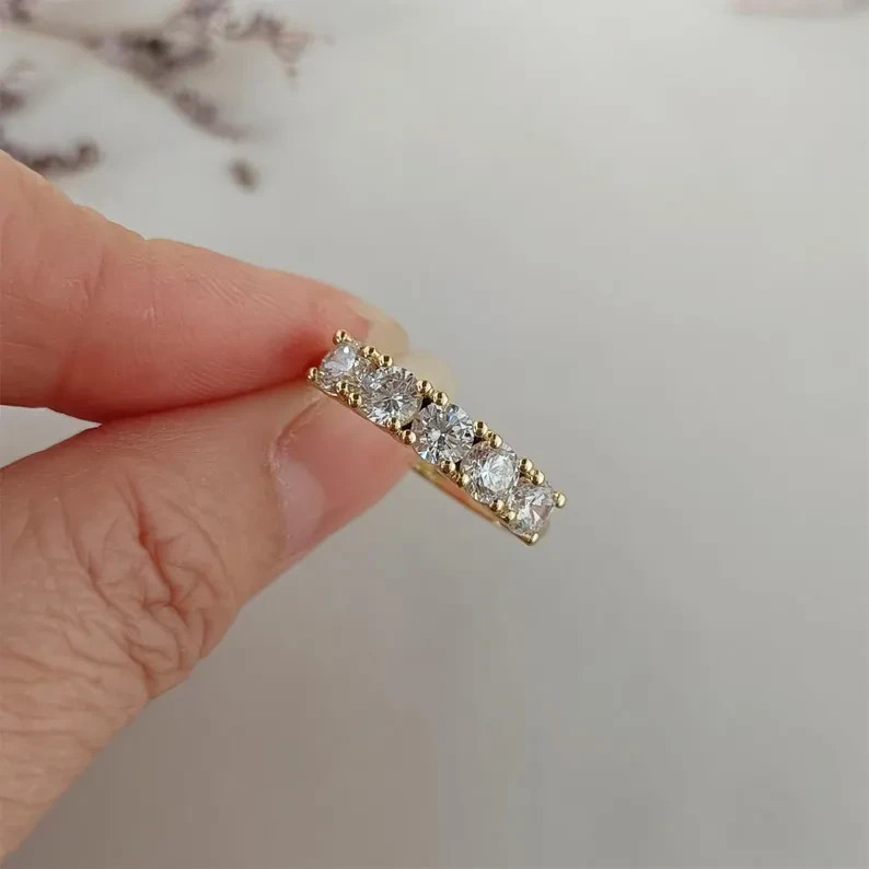 1.00 Ct Certified Stunning White Diamond 925 Silver Band Ring, Amazing Luster !