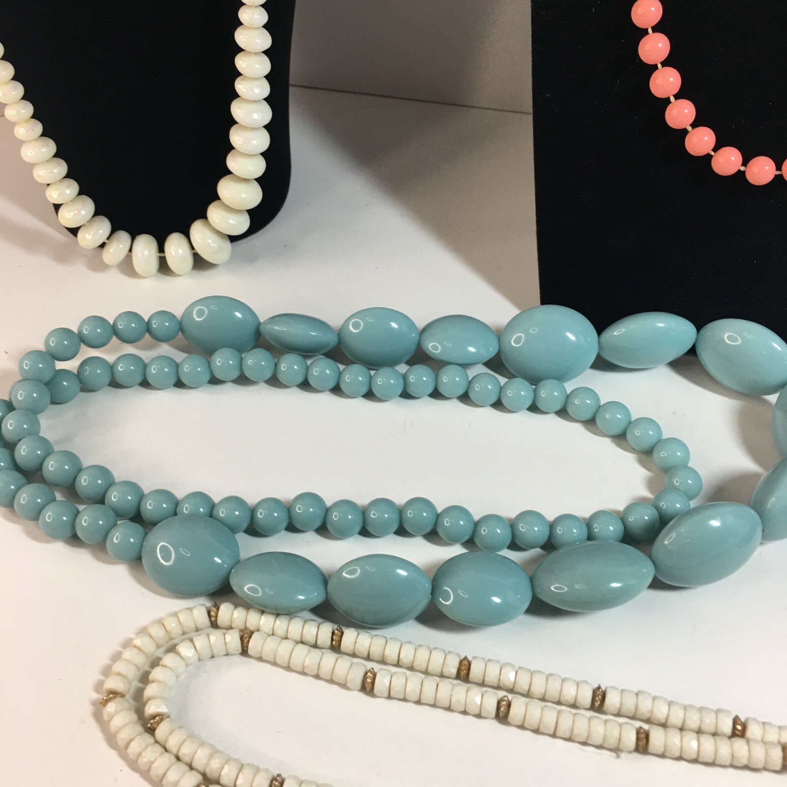 Costume Jewelry Necklace Lot 7 Pieces White Ivory Light Teal Blue Black Coral