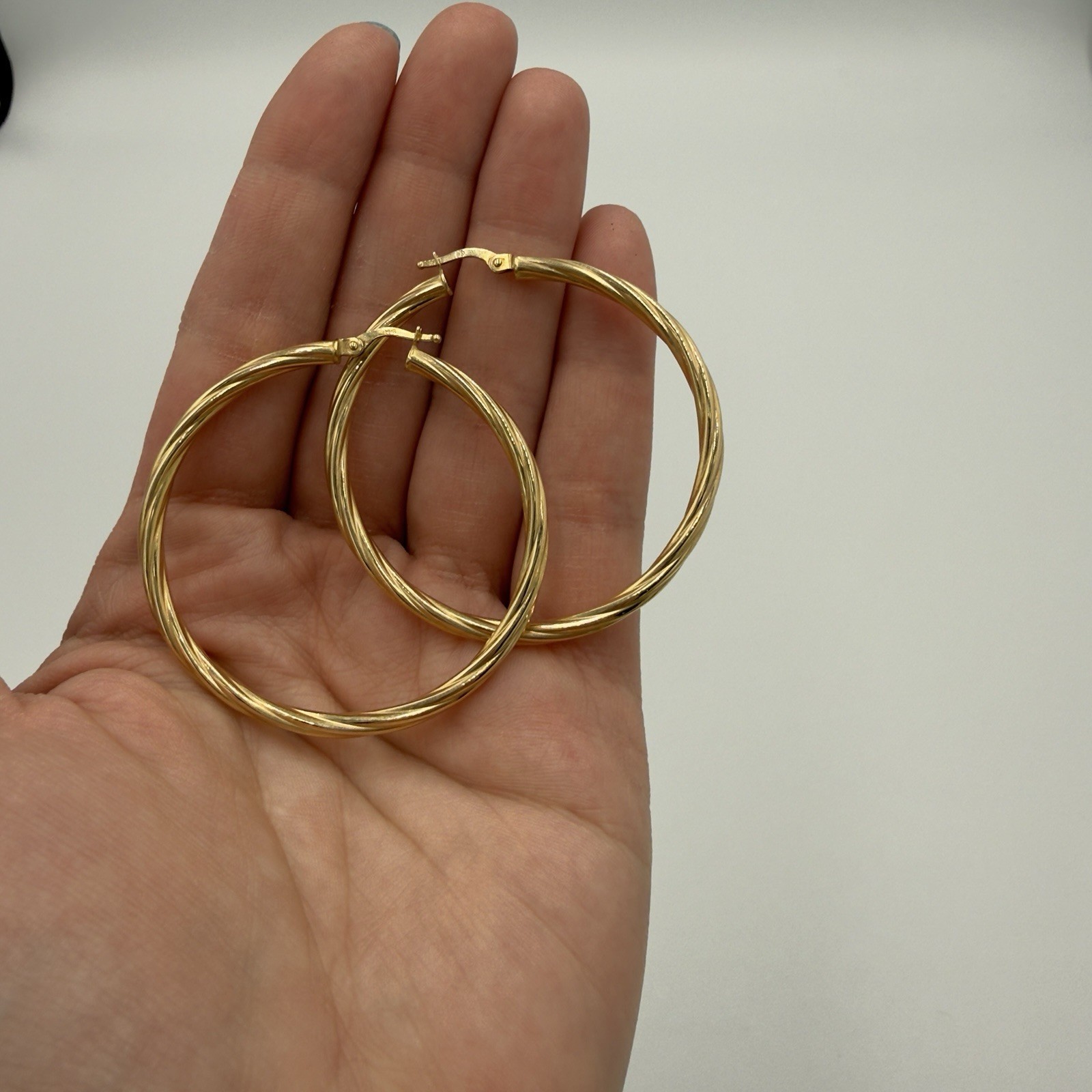 14K Yellow Gold Hollow Hoop Earrings 2″ Large Twisted Rope Textured 2.82g