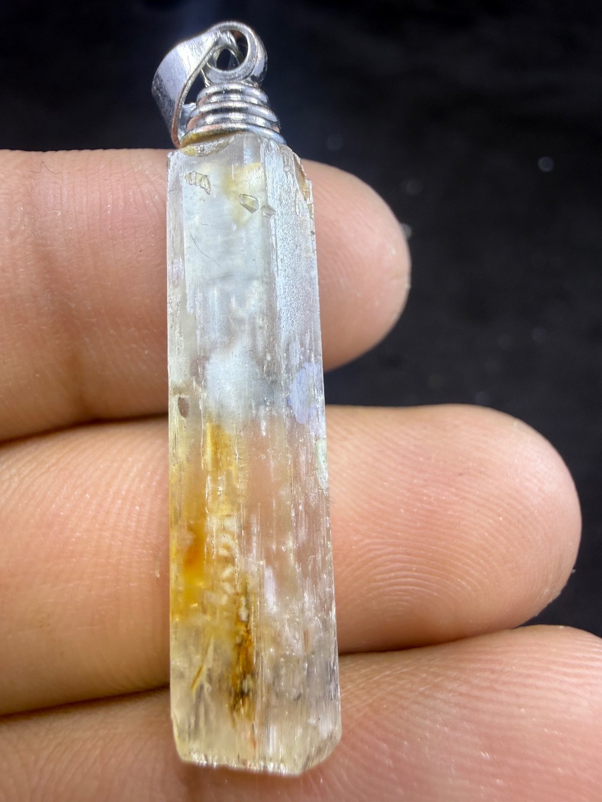 24pcs Natural Kunzite Crystal Point Pendants Bulk Lot Raw Spodumene Stick 114g