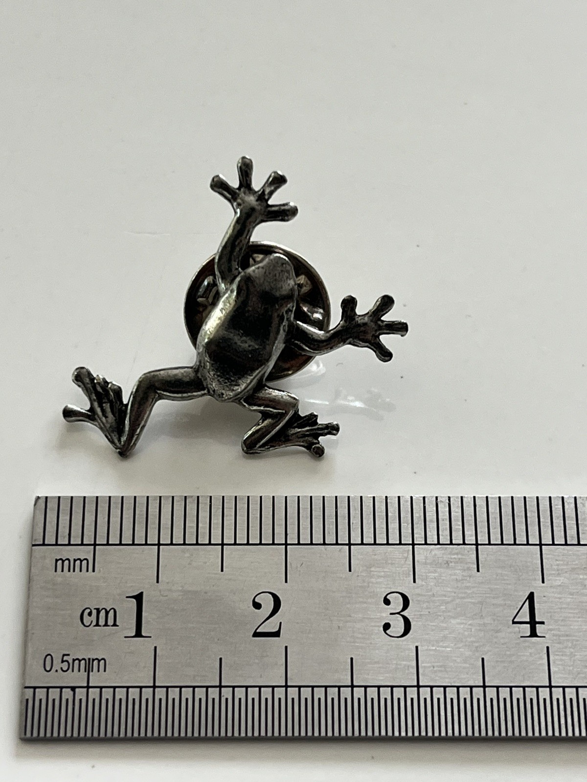 Vintage Signed Danforth Pewter Brooch Pin 1992 Tree Frog