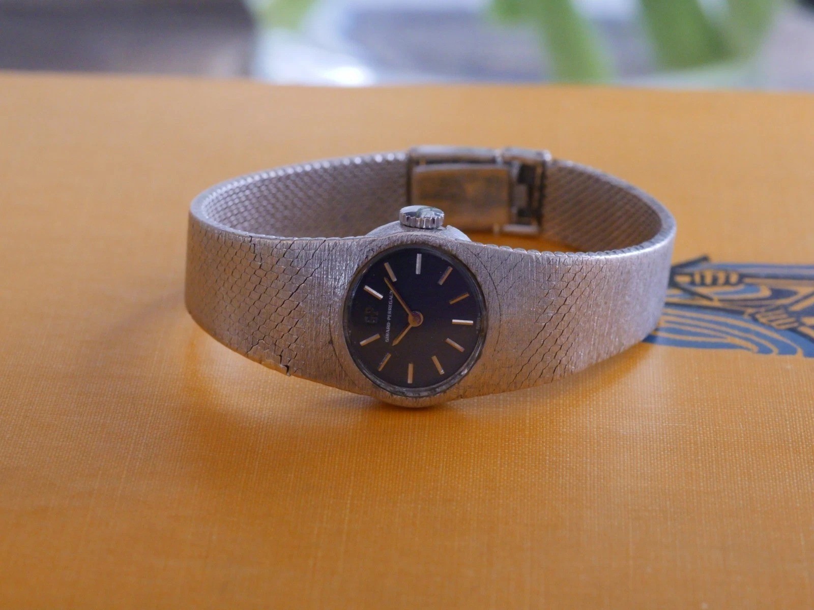 Girard Perregaux – Extremely Rare Model – Vintage – Integrated Design Watch
