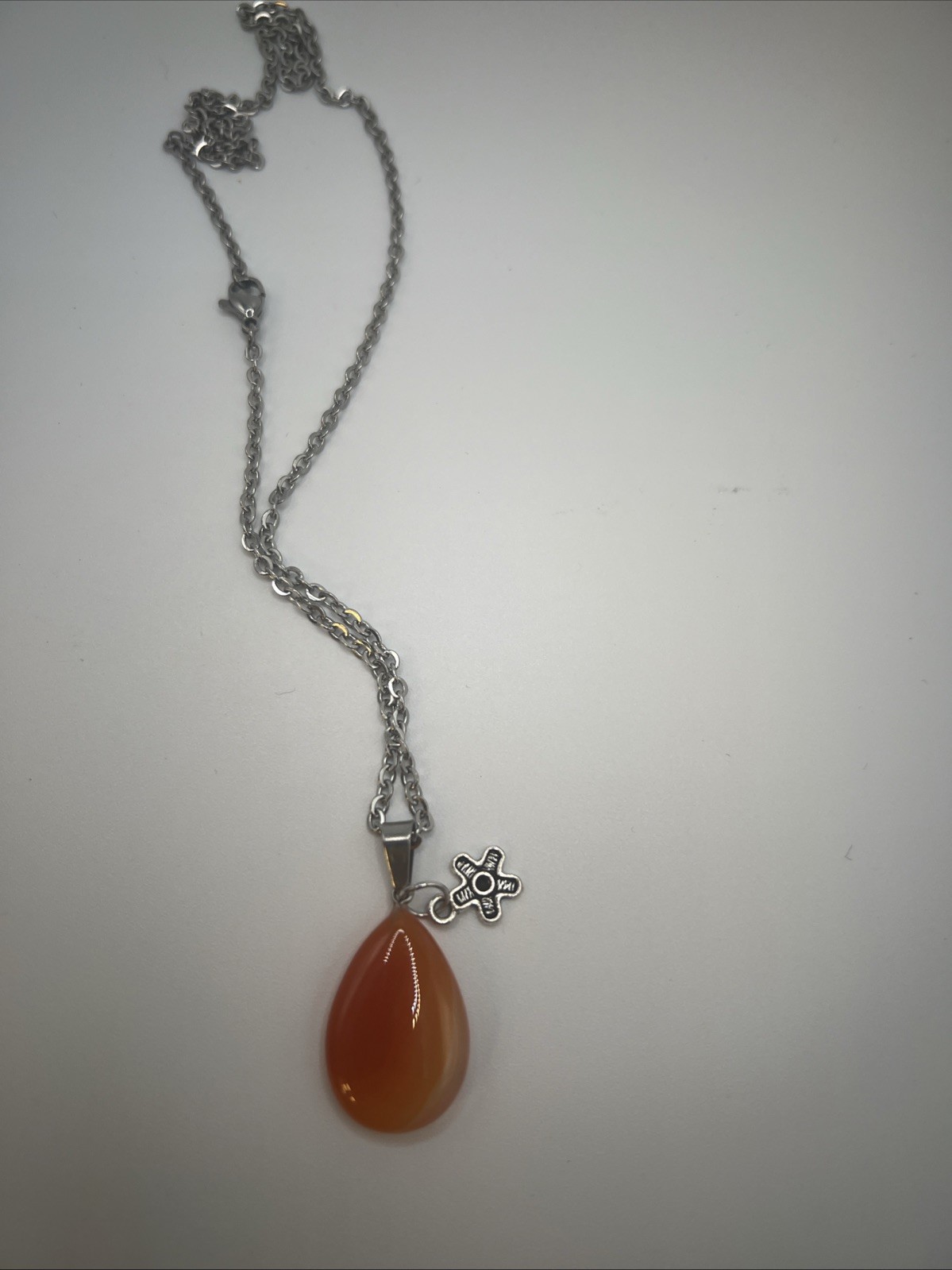 Carnelian Agate Pendant, Flower, 18in Stainless Chain