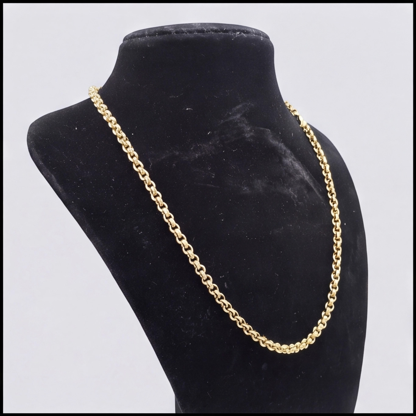 Italian Style 19 inch Rolo Chain 3.9mm Width In 18K Solid Yellow Plain Gold