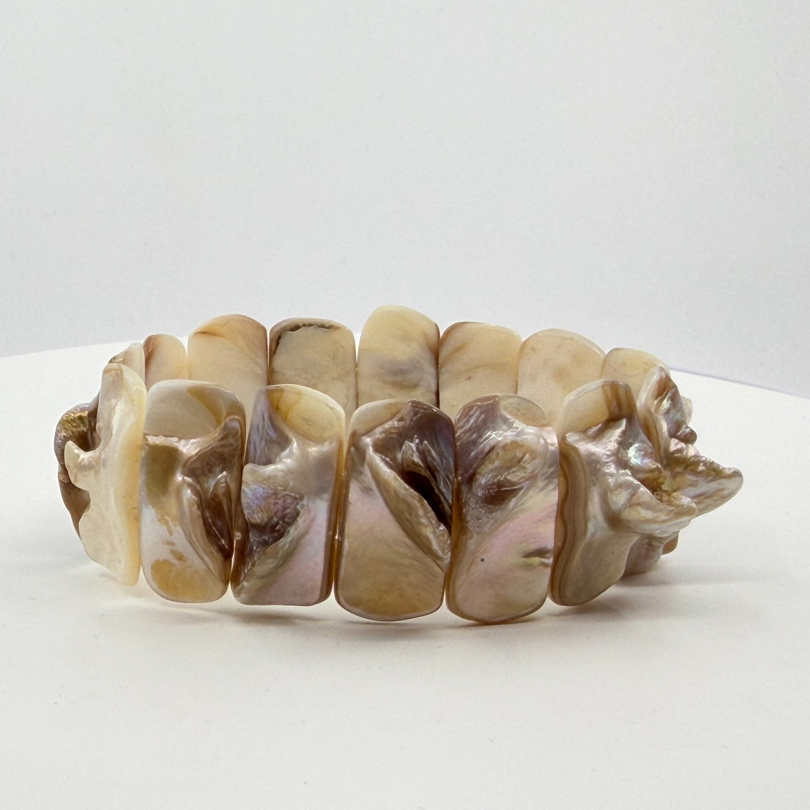 Vintage Mother of Pearl Shell Statement Bracelet Iridescent Coastal Chic Stretch