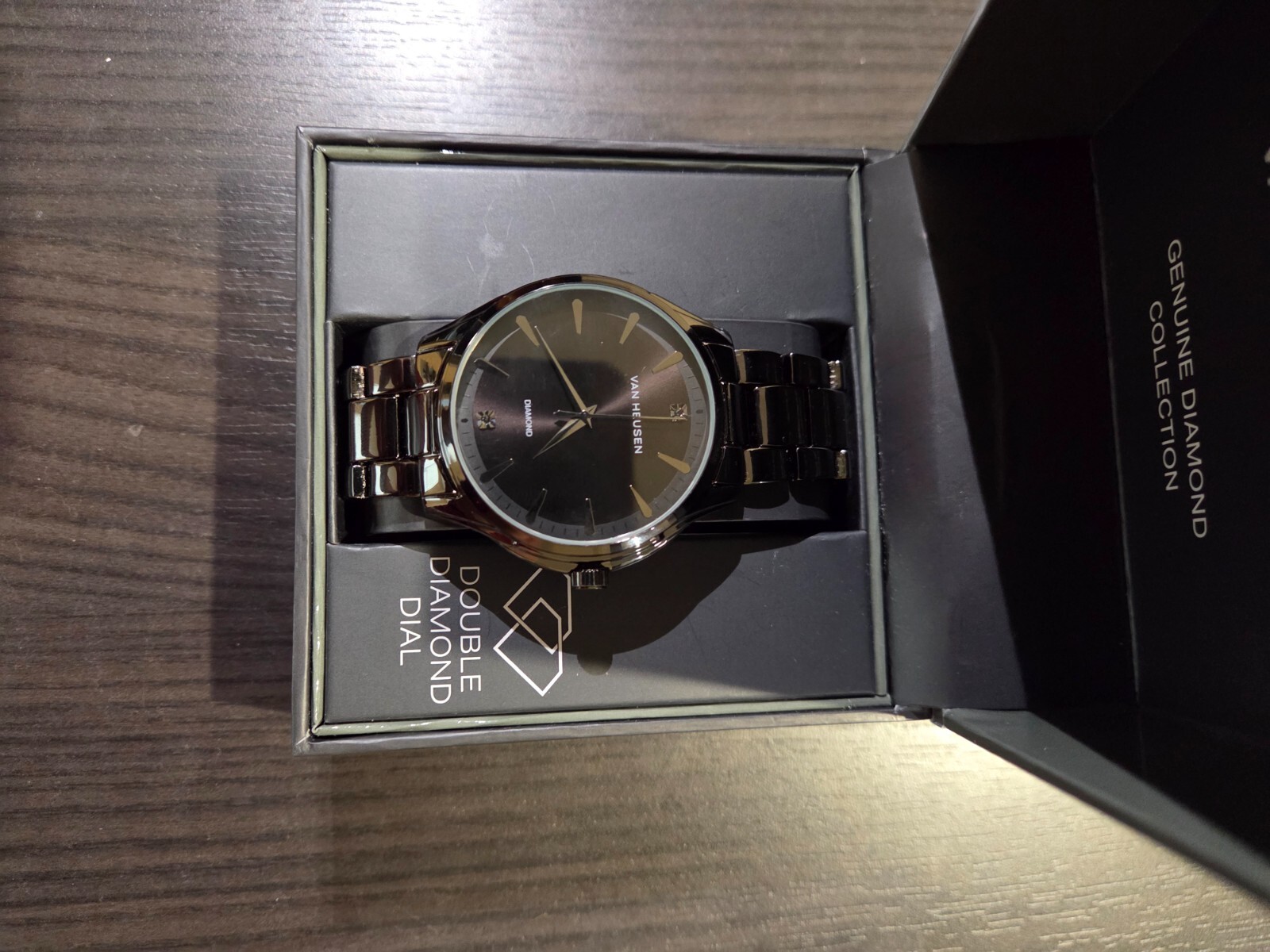 Mens Van Heusen Mens Black Tone Faux Chronograph Watch Works VAN2121KG 0124 Used