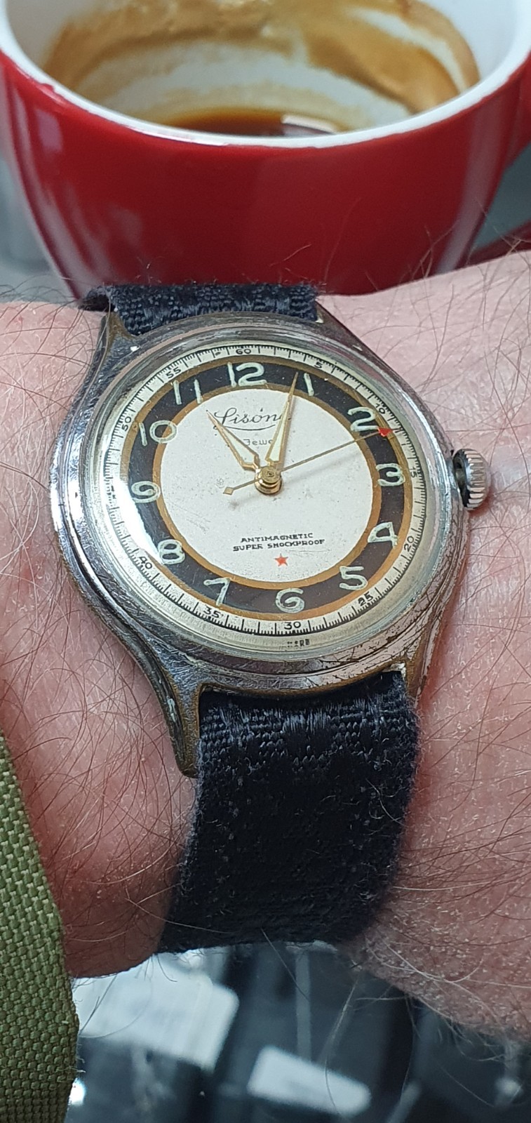 Vintage Men’s Lisona De Luxe Watch, French-Made Cal. HP 127, Mid-20th Century