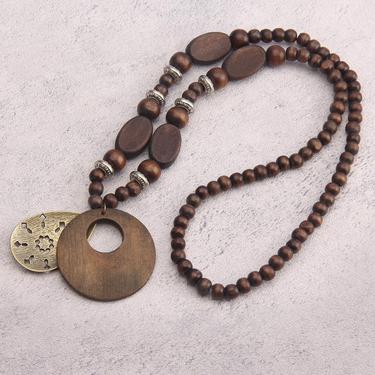 Versatile Boho Pendant Necklace – Elegant 6.5cm Wooden Charm for Every Occasion