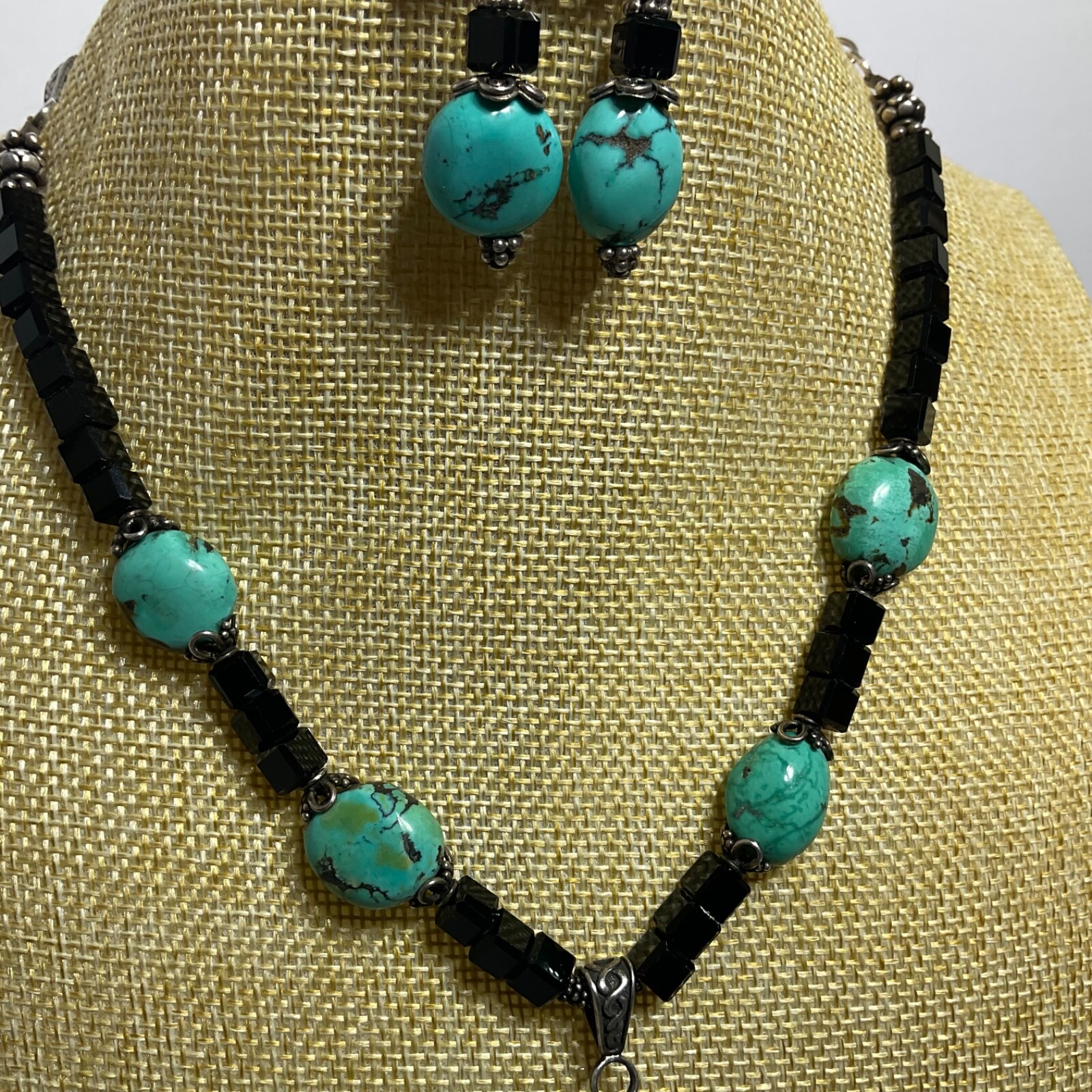 Vtg Genuine Turquoise Black Glass Beaded & Drop Pendant Necklace Earring Set 925