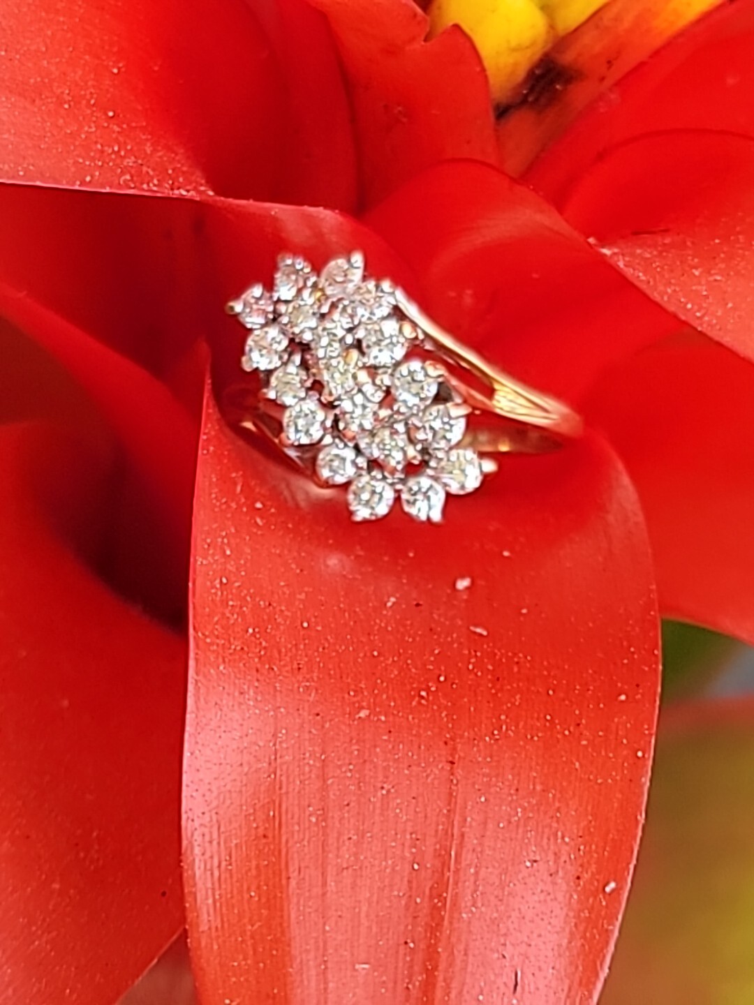 Diamond Waterfall Cluster Cocktail Ring 4.40 Grams 14k Gold .50 In Diamonds