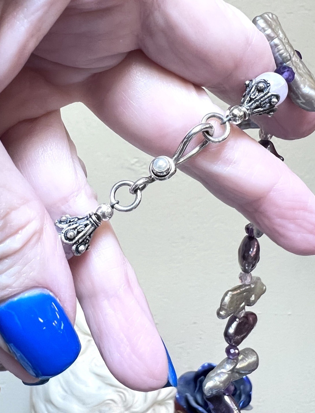 BEAUTIFUL Sterling Silver Purple, Blue, Silver Lustrous Pearl & Zircon Necklace