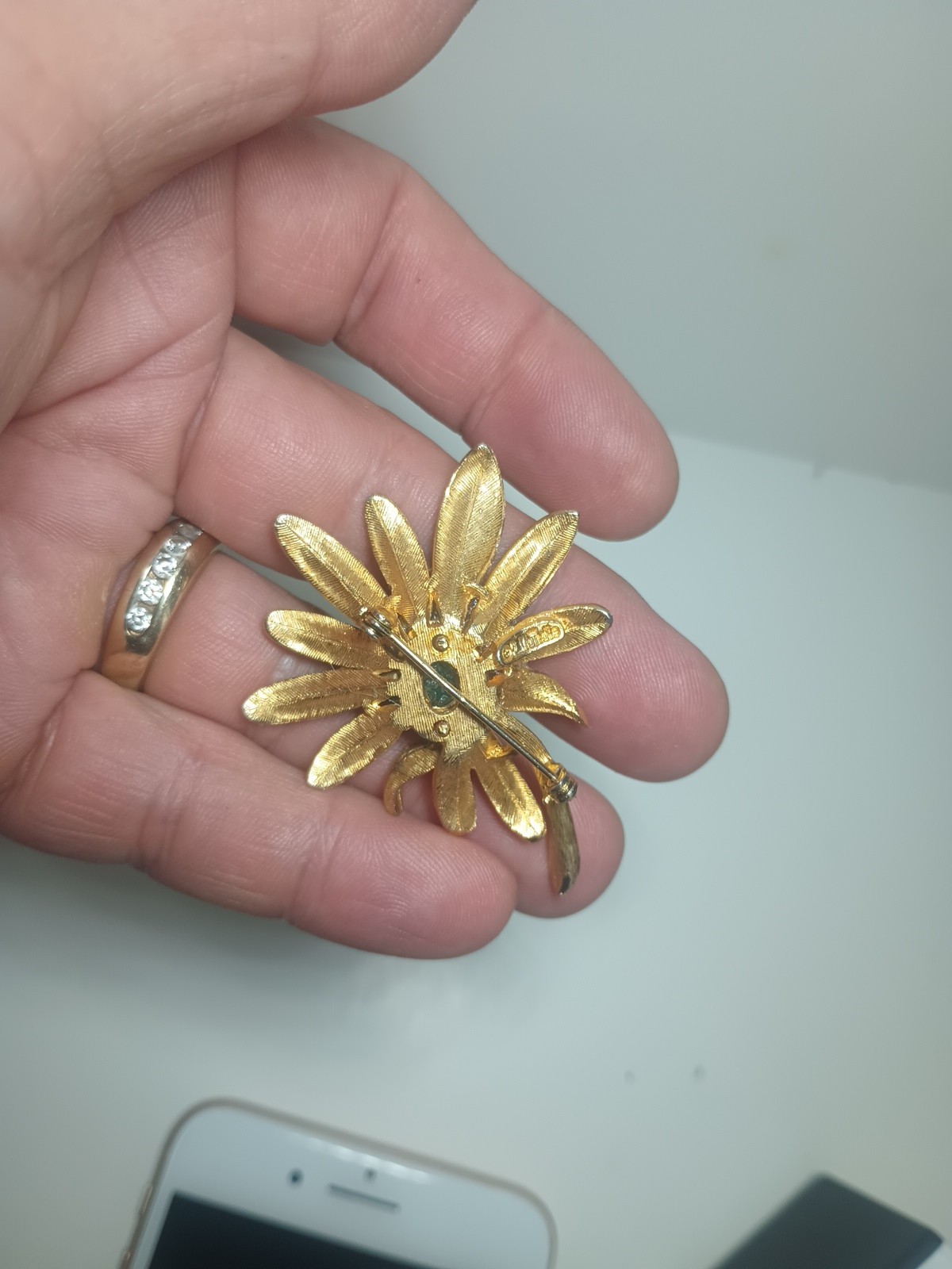 R. MANDLE sign Rare Brooch