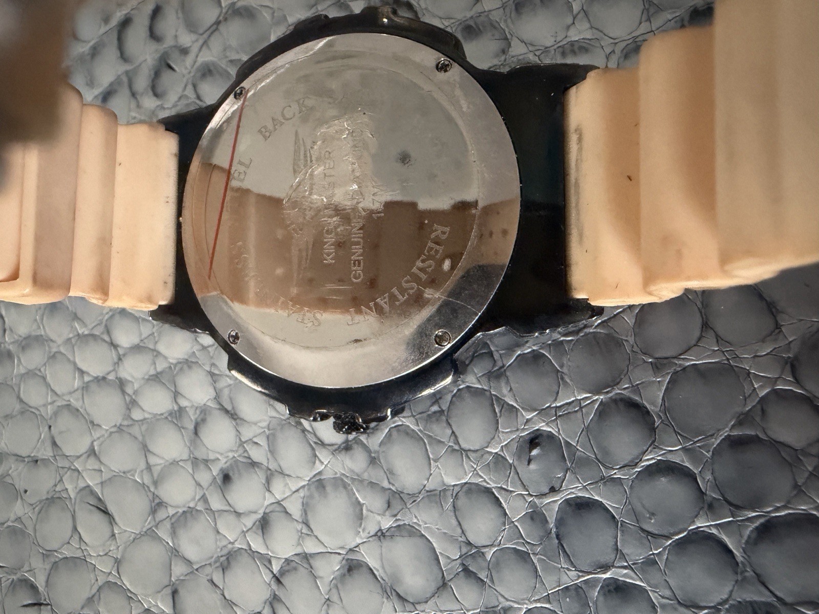 King Master Watch KM-117 PLEASE SEE ALL PICTURES BAND IS STAINED NO RETURN