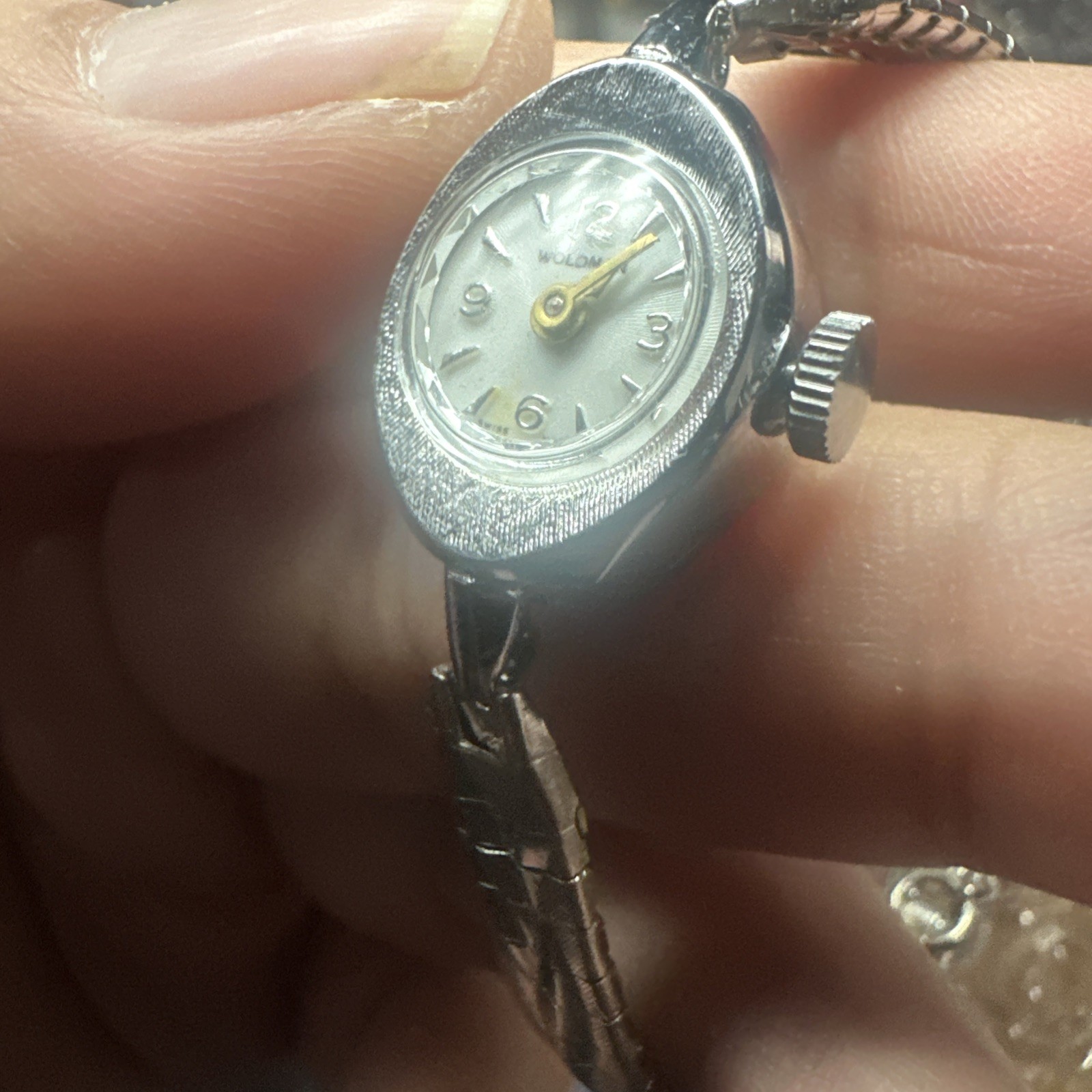 Working Vintage Woldman Swiss Women’s Manual Wind watch 16mm Fit 6in” MINT CNDTN