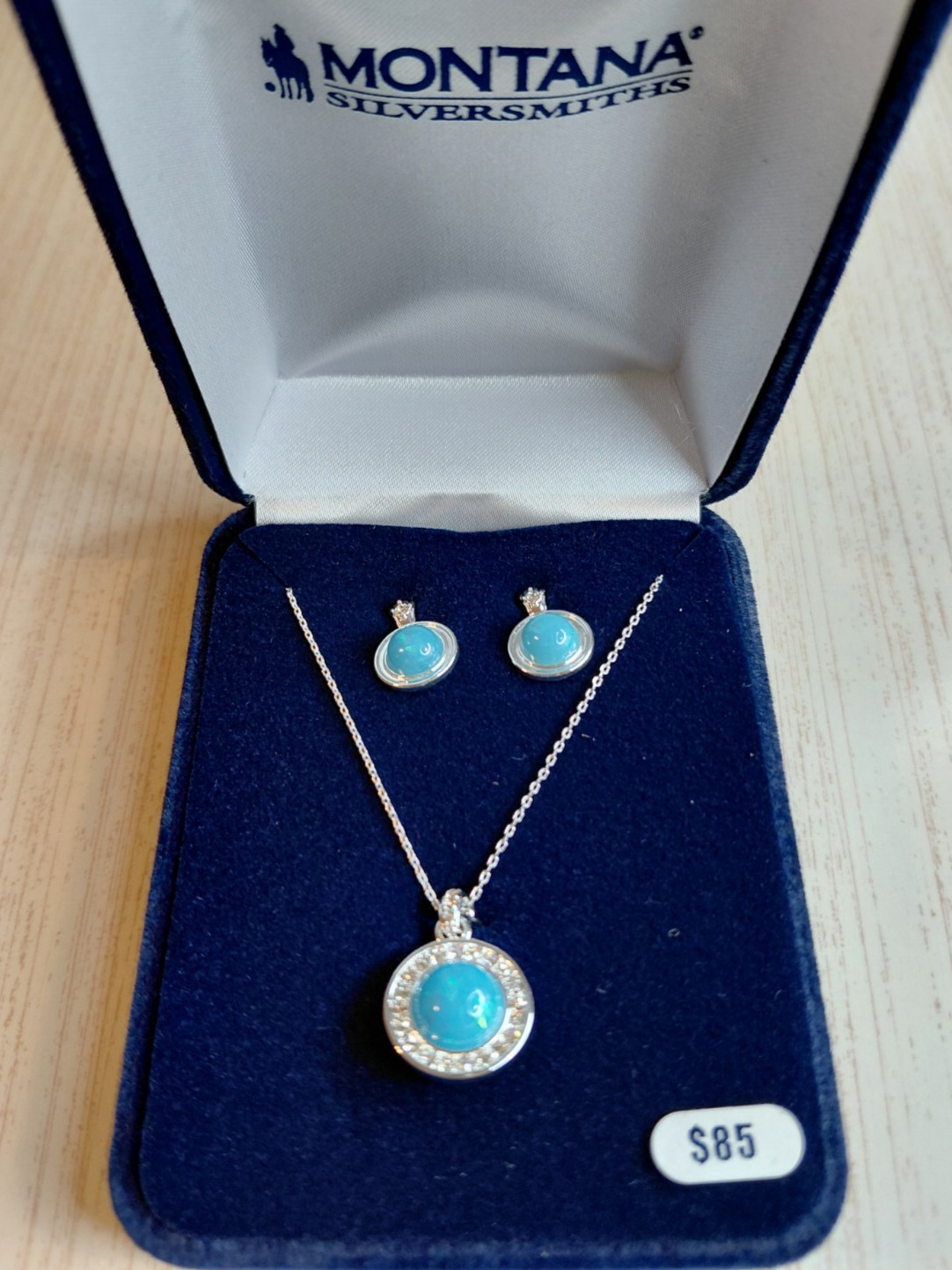 Montana Silversmiths JS6191 JS- Daydream Opal Silver Earring & Necklace Set