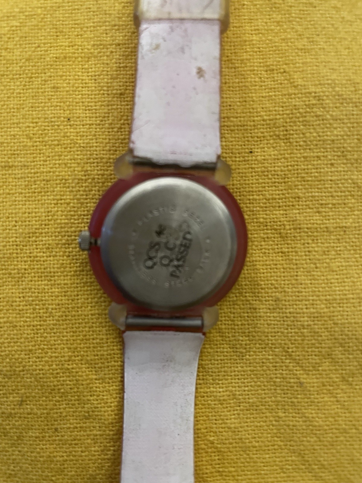 BRAT Quartz Red And White Band Unisex Kids Analog Wrist Watch