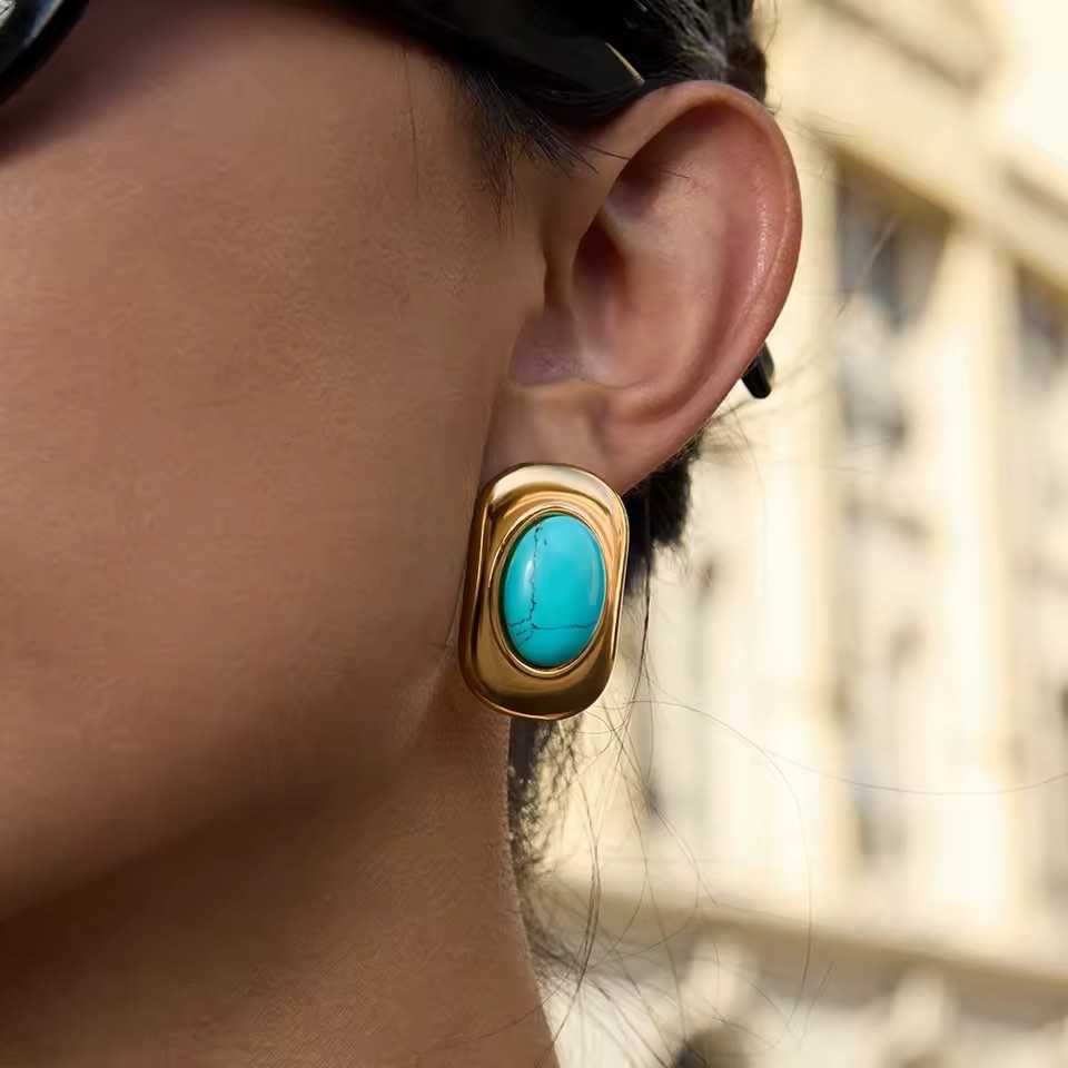 ZARD Turquoise Crystal Gem Chunky Stud Earrings in 18k Gold