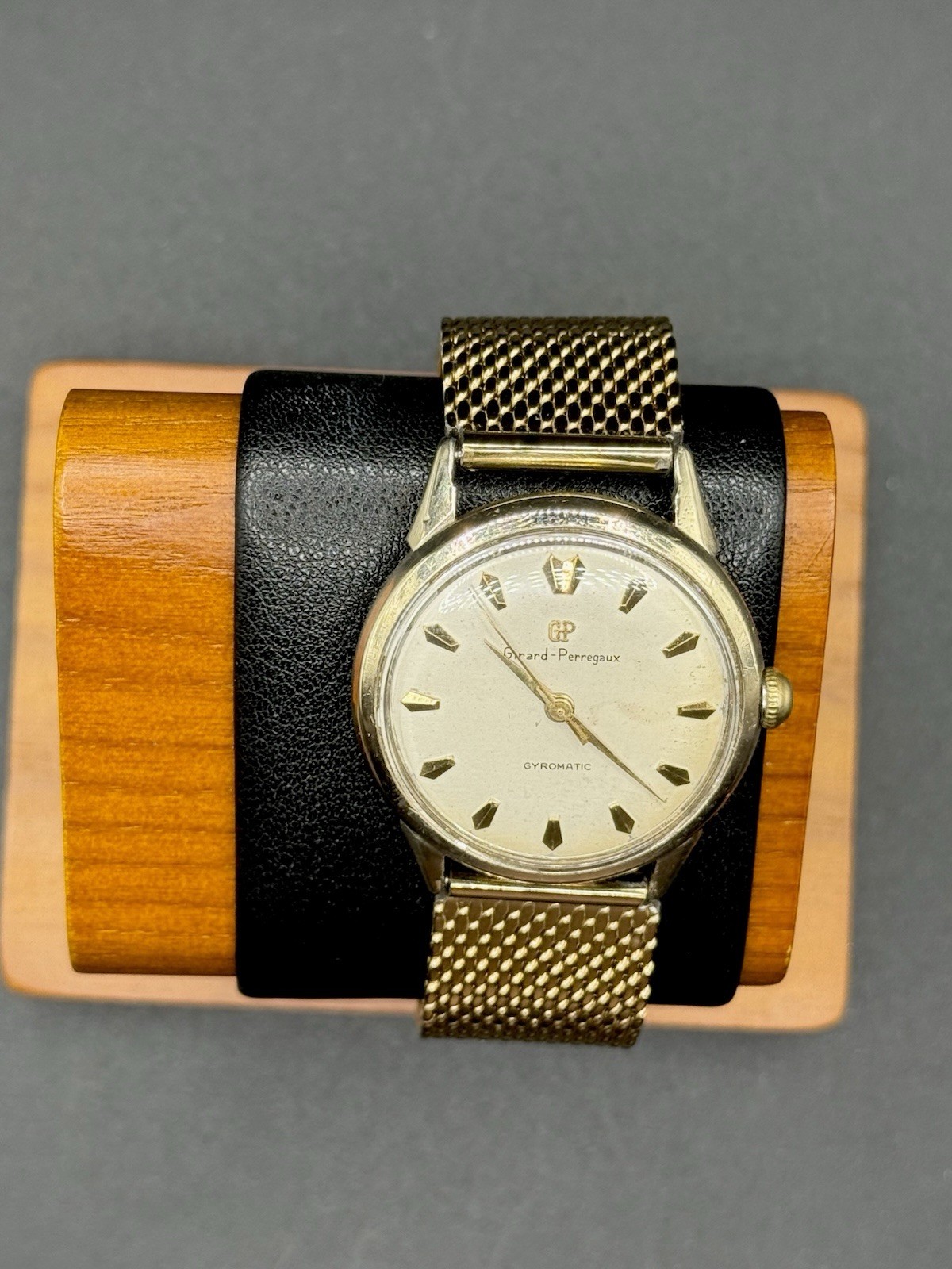 1960s Girard-Perregaux Gyromatic Automatic Swiss Watch Gold Mesh Bracelet