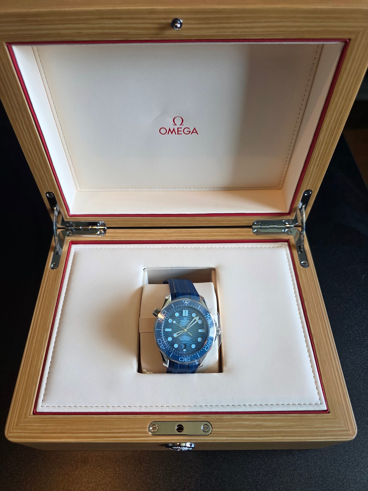 NEW NEVER WORN OMEGA 75th Anniversary Edition Seamaster Diver Summer Blue 300M