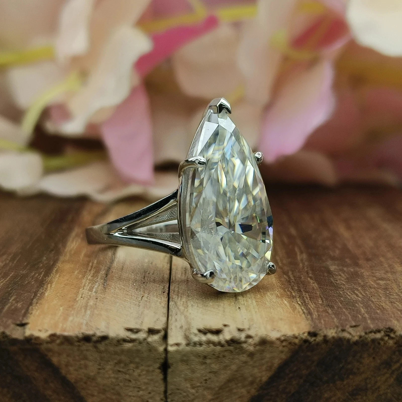 Certified 5.25 Ct Pear Cut White Diamond Solitaire Ring In 925 Silver No Tariff