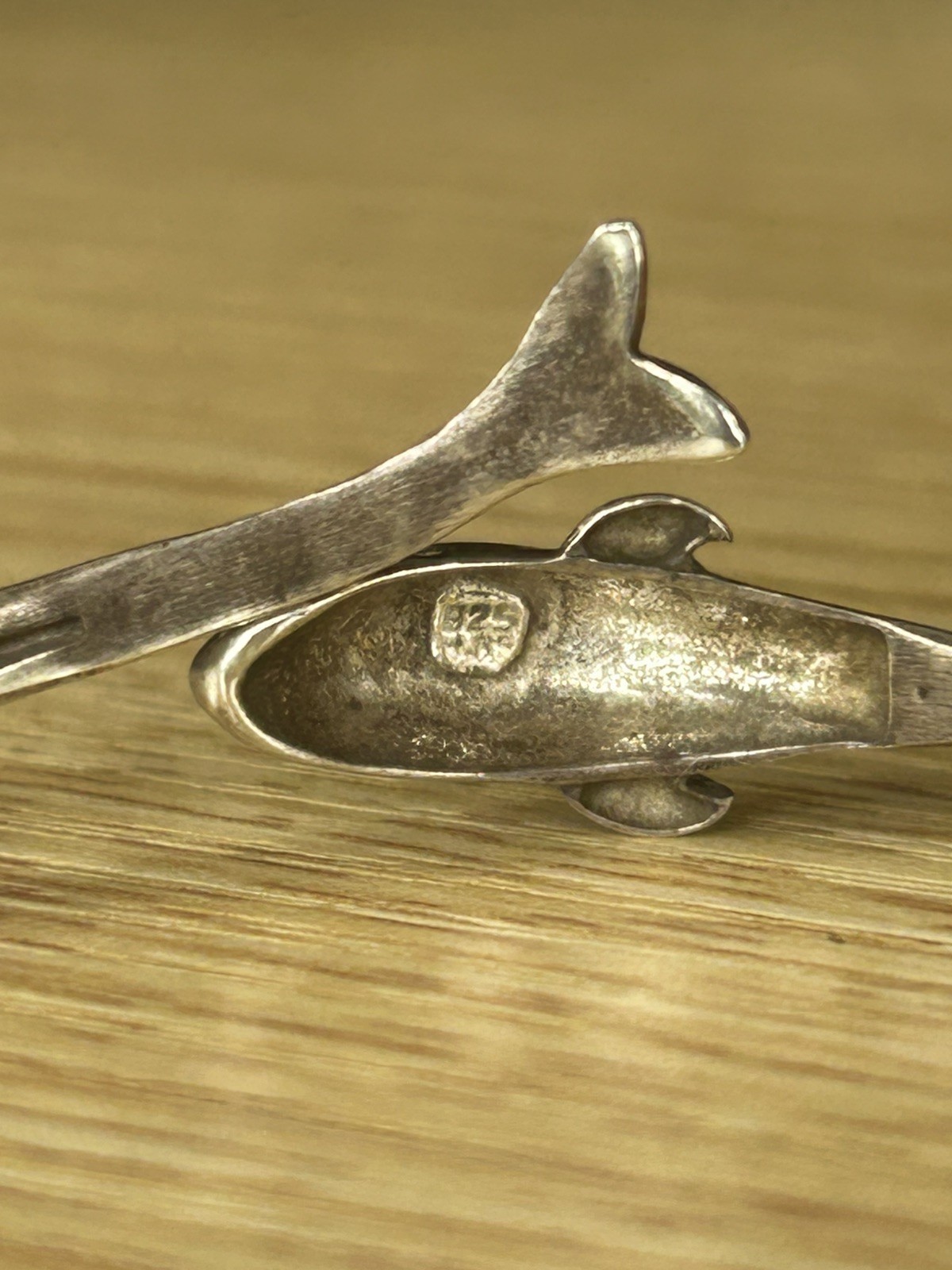 Vintage 925 Sterling Silver Dolphin Wrap Around Bypass Cuff Bracelet 9”