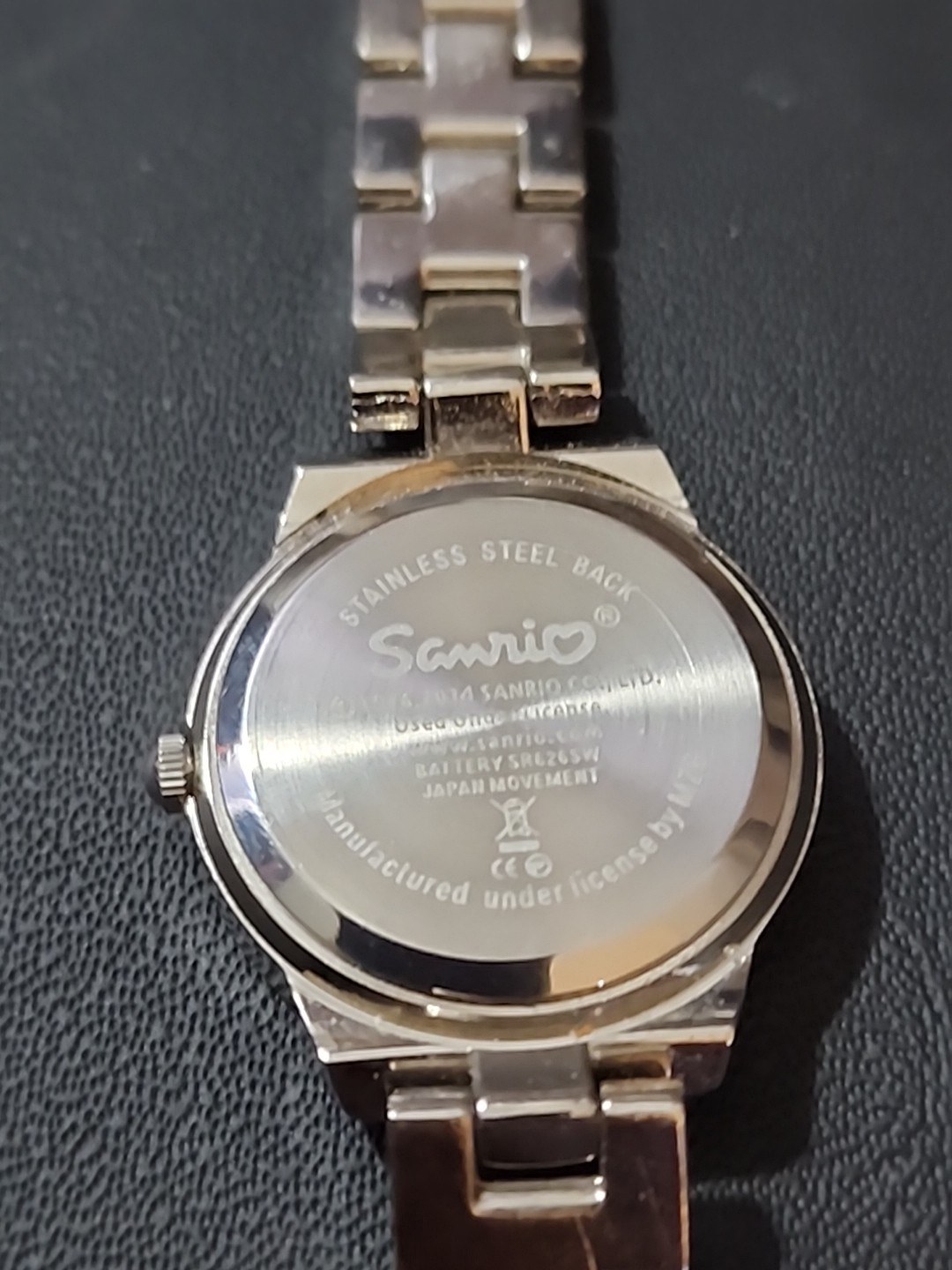 Hello Kitty, Watch Women Silver Tone With Heart Design