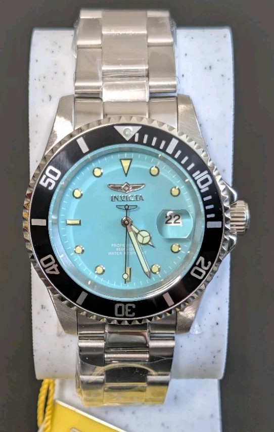 Invicta Pro Diver Men’s Watch (Model 50852) – Light Blue Dial – 40mm
