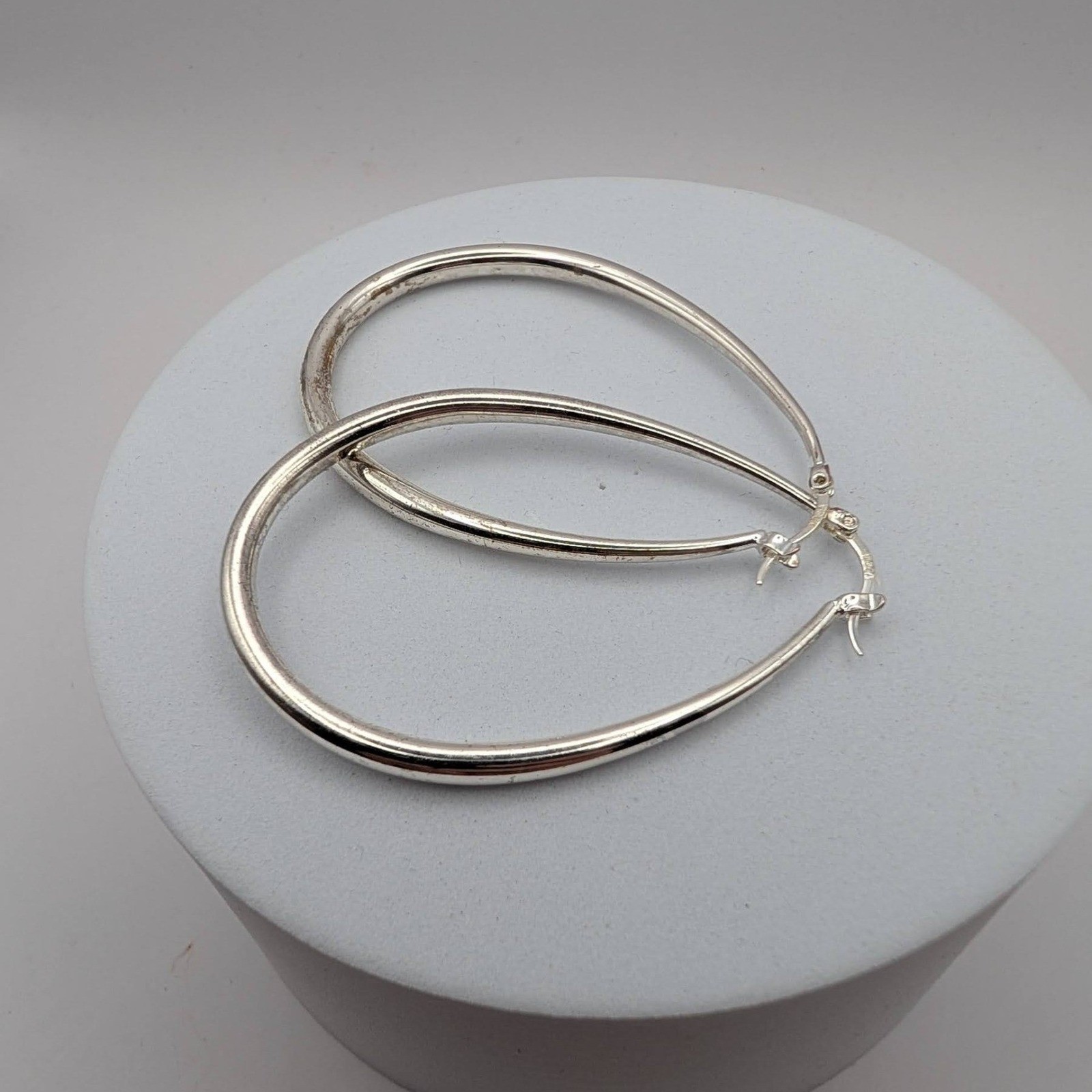 Vintage Boma 925 Sterling Silver Elongated Teardrop Hoop Earrings Latchback 7.5g