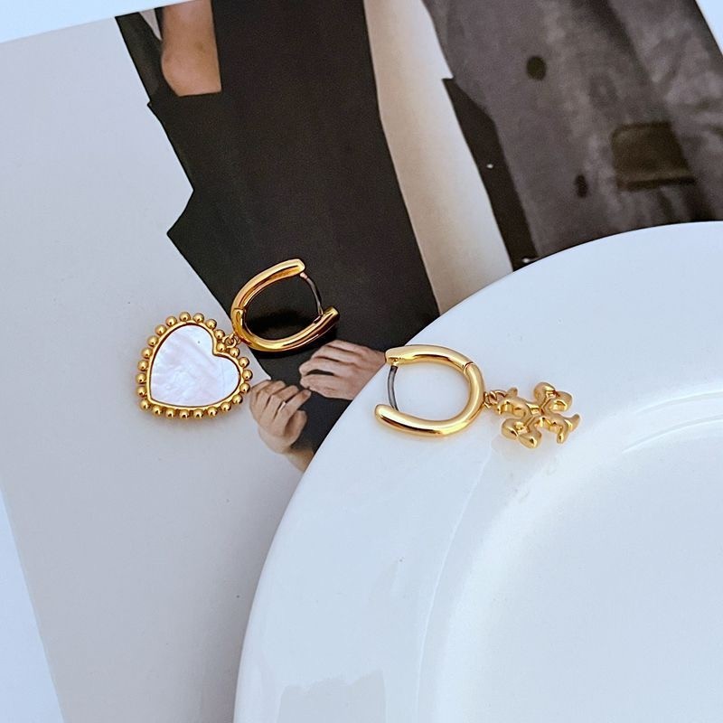 New Tory Heart & T logo earrings with Jewelry Pouch Size:3.3*1.7cm