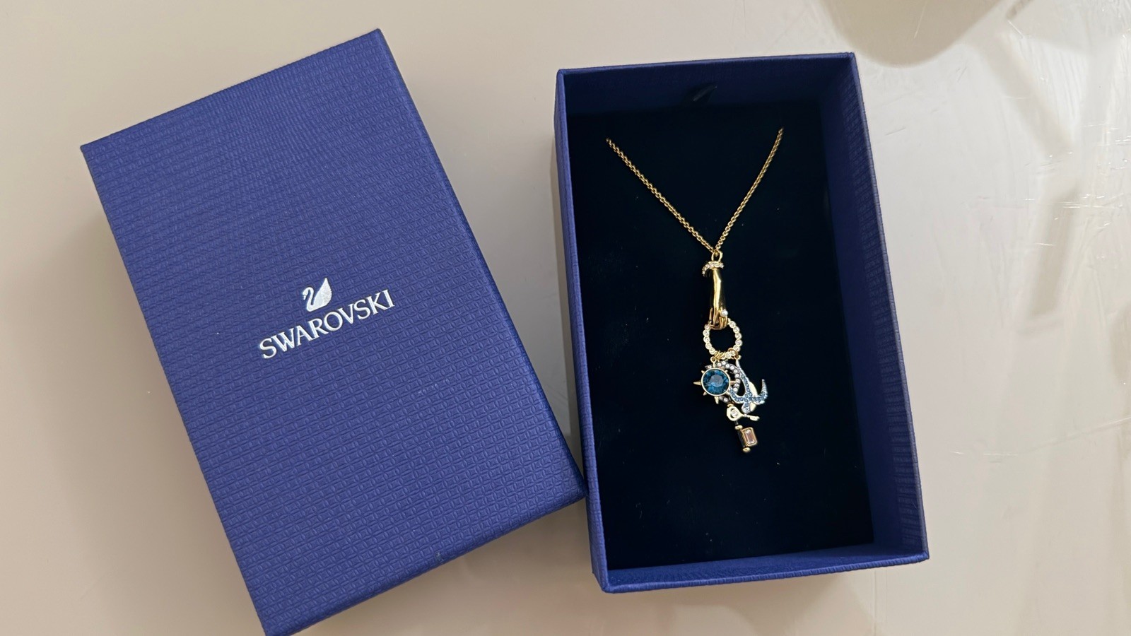 Swarovski Tarot Magic Necklace Charm Hand Motif Crystal