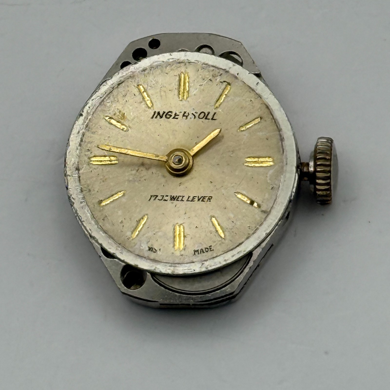 FHF ST 69-21 Watch Movement Ingersoll 17 Jewels Lever Manual Wind Parts 17.7mm