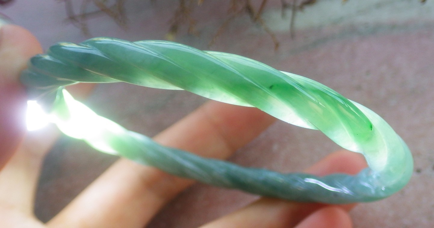 Video Certified Green 100% A JADE Jadeite Knotted Bangle Bracelet 61mm 手镯 705277