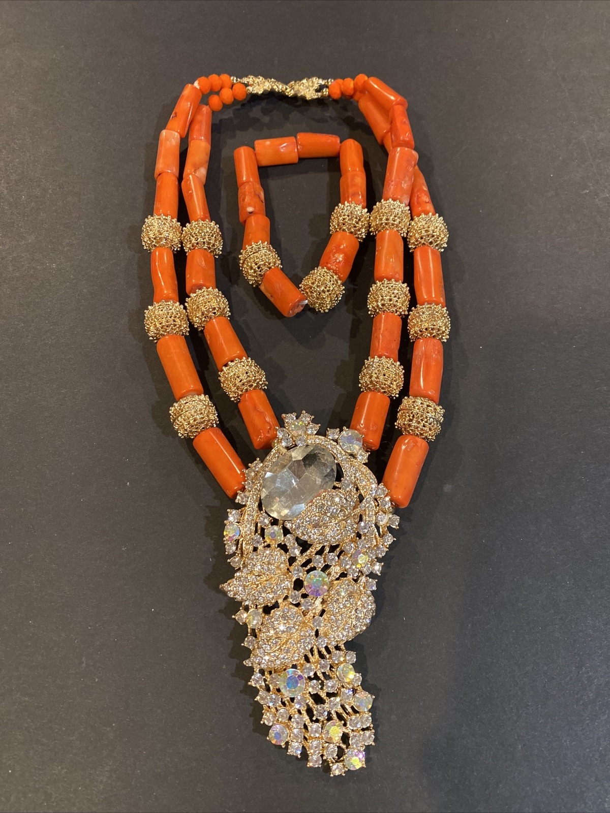 Gorgeous GOLD TONE Genuine Coral Rhinstones Two Strands Necklace Bracelet Set