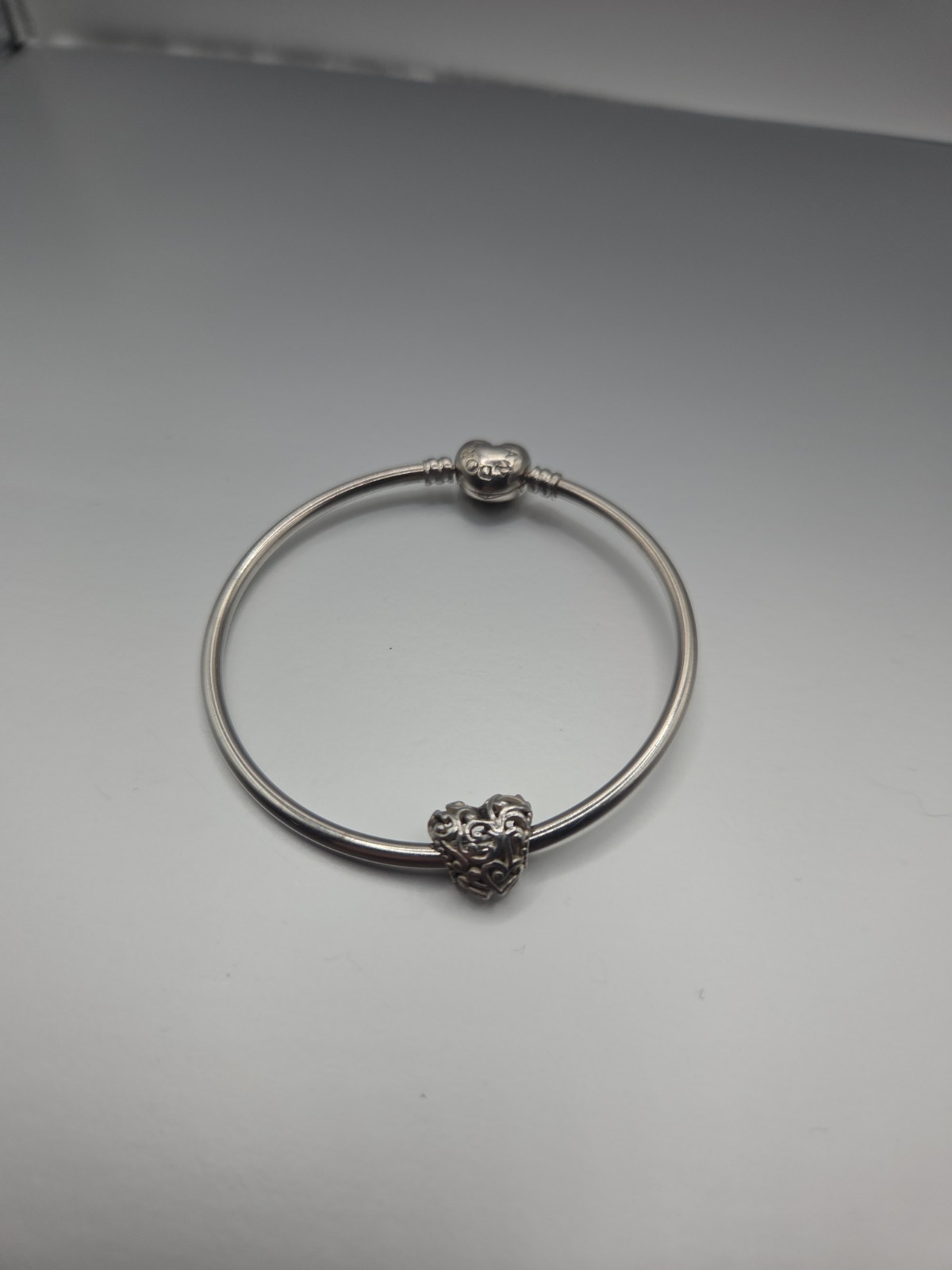 925 Silver Authentic PANDORA Moments Heart Clasp Bangle Bracelet Heart Charm
