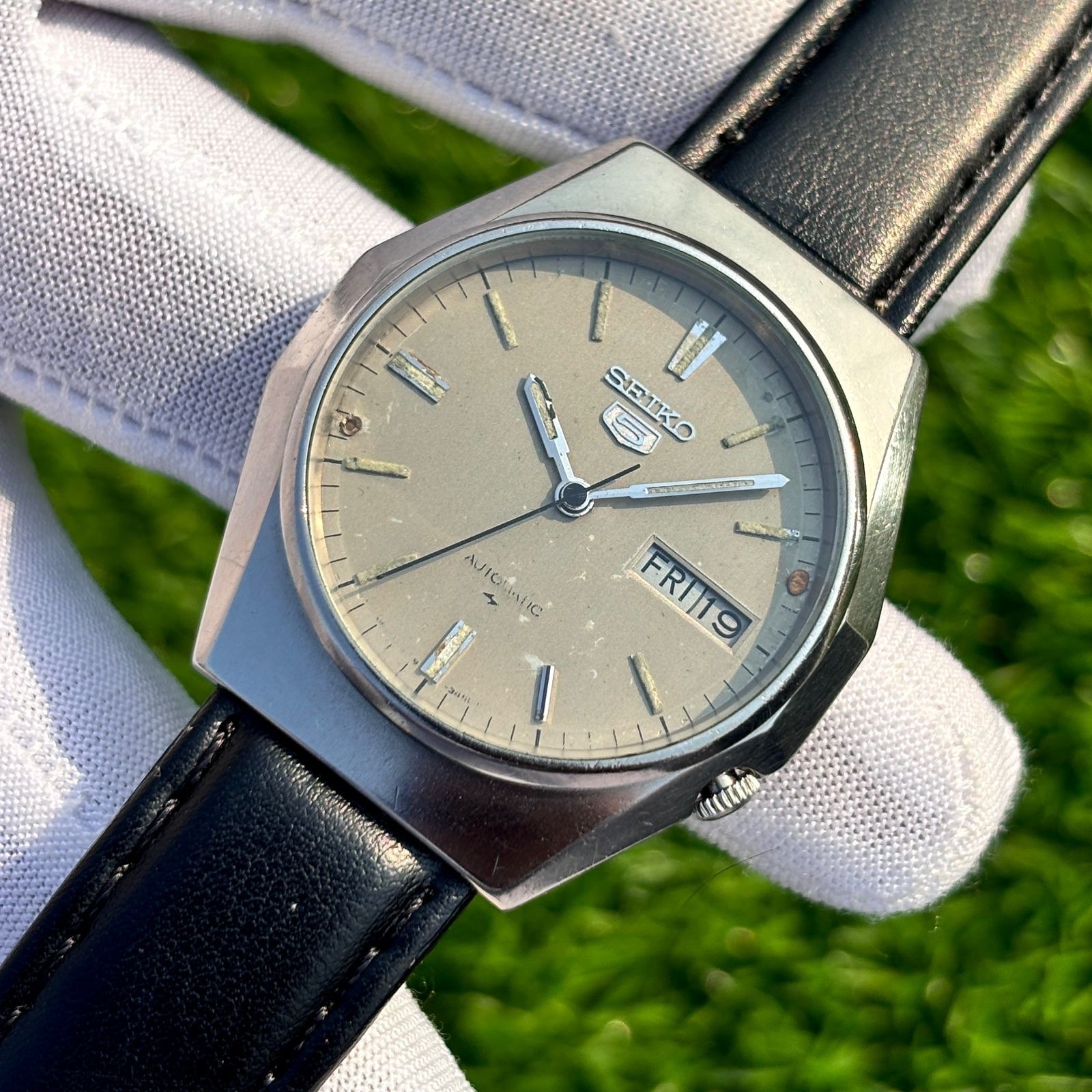 Vintage Seiko 5 Soft Skin Dial Automatic Japan Made Men’s Watch 7009-8830