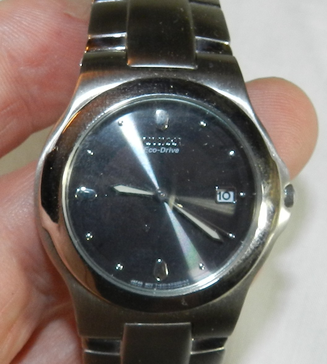 New in Box – Citizen Eco-Drive E111 K16750 HST – Solar Powered Watch