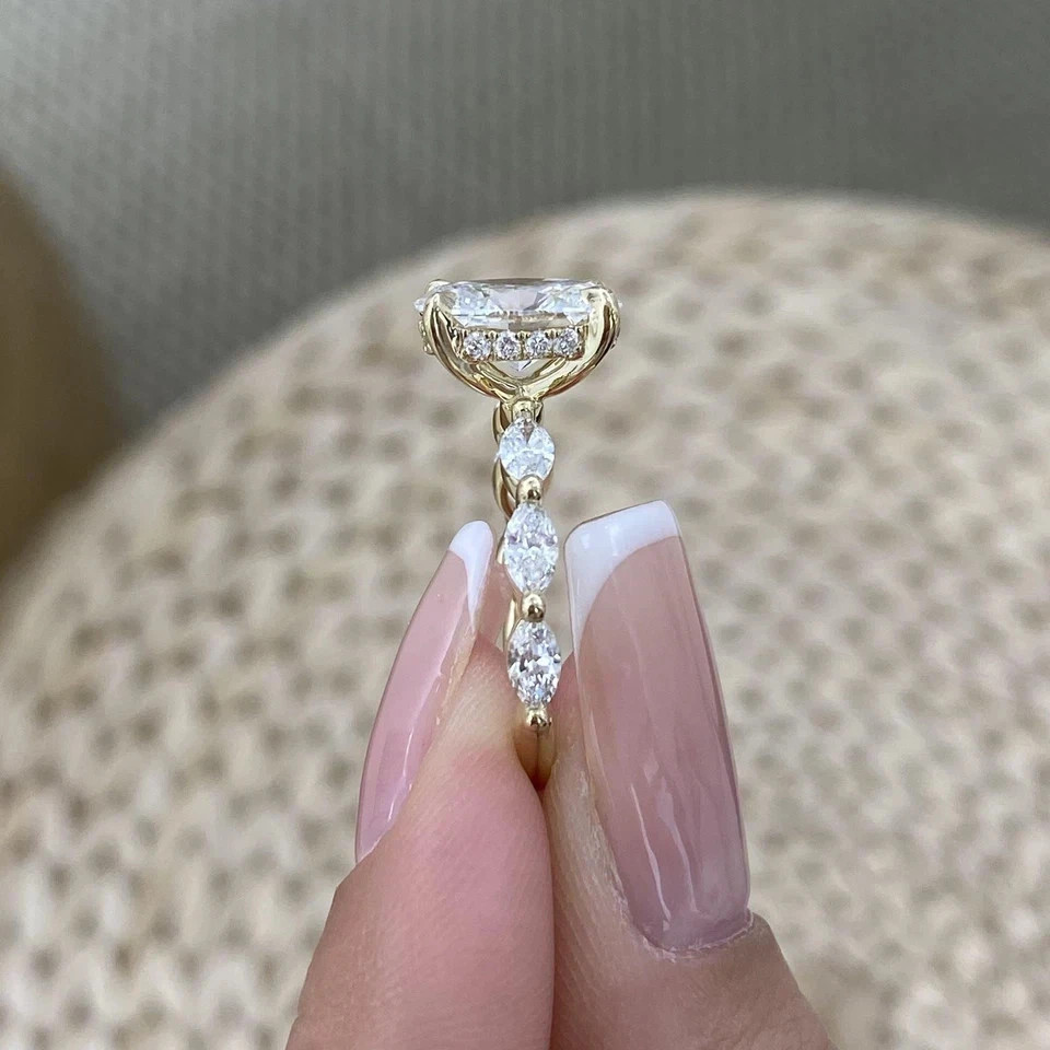 2.80 CT Oval Cut EF/ VS1 Lab Grown Diamond Women Engagement Ring 14k Yellow Gold