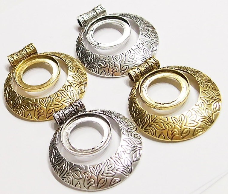 4 -30mm Round 2 Colors Victorian Deco Flower Large Pendant Setting 68x57mm