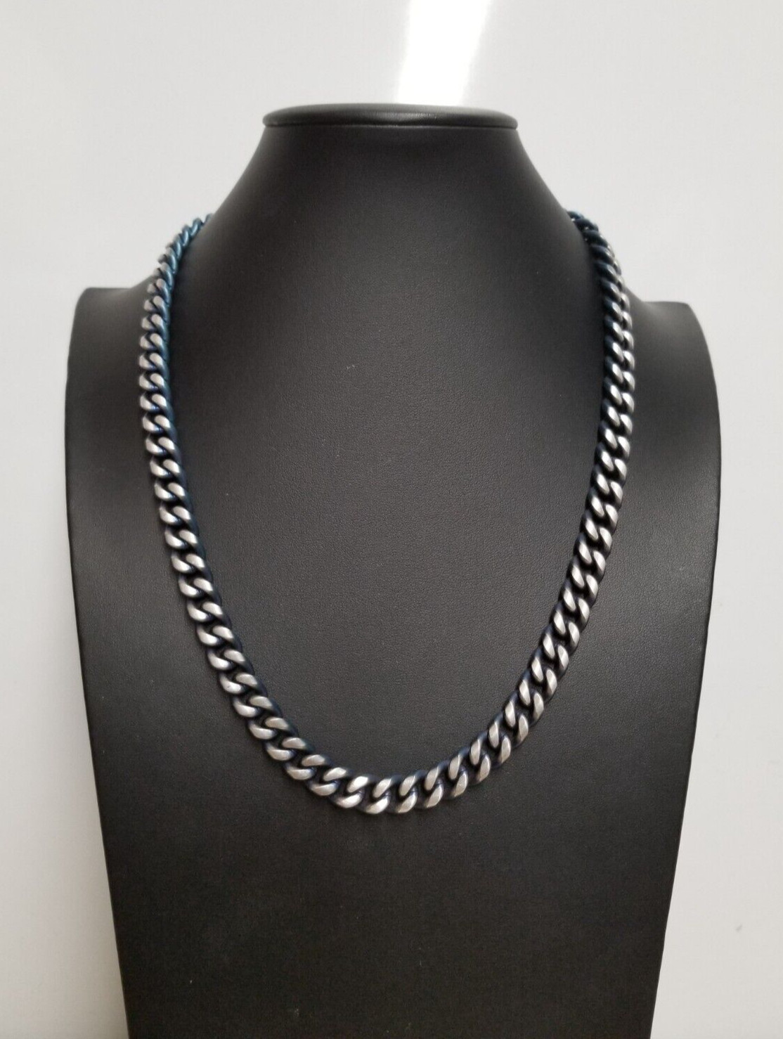 LYNX Gradient Blue & Silver Tone Stainless Steel Curb Chain 24″ Necklace