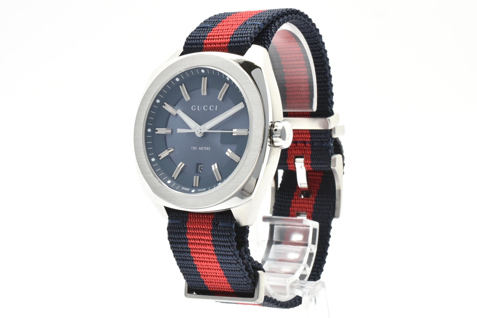 GUCCI 142.3 GG2570 Quartz Men’s Watch Navy Dial 40mm Steel Date Swiss Made Box