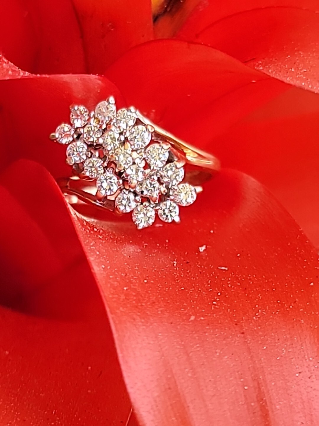 Diamond Waterfall Cluster Cocktail Ring 4.40 Grams 14k Gold .50 In Diamonds