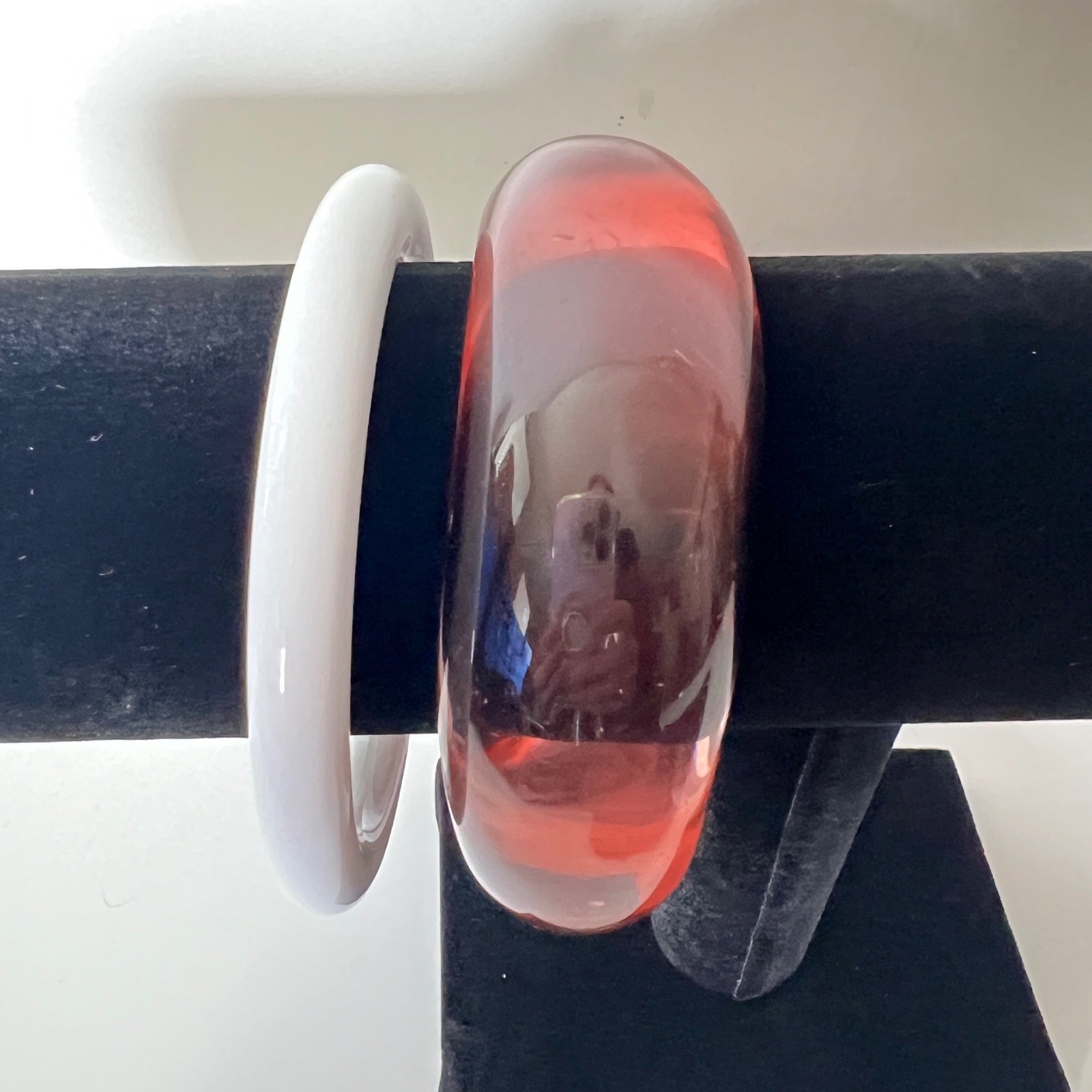 Vtg Chunky Lucite Acrylic Bangle Set Translucent Asymmetrical Pink White Retro